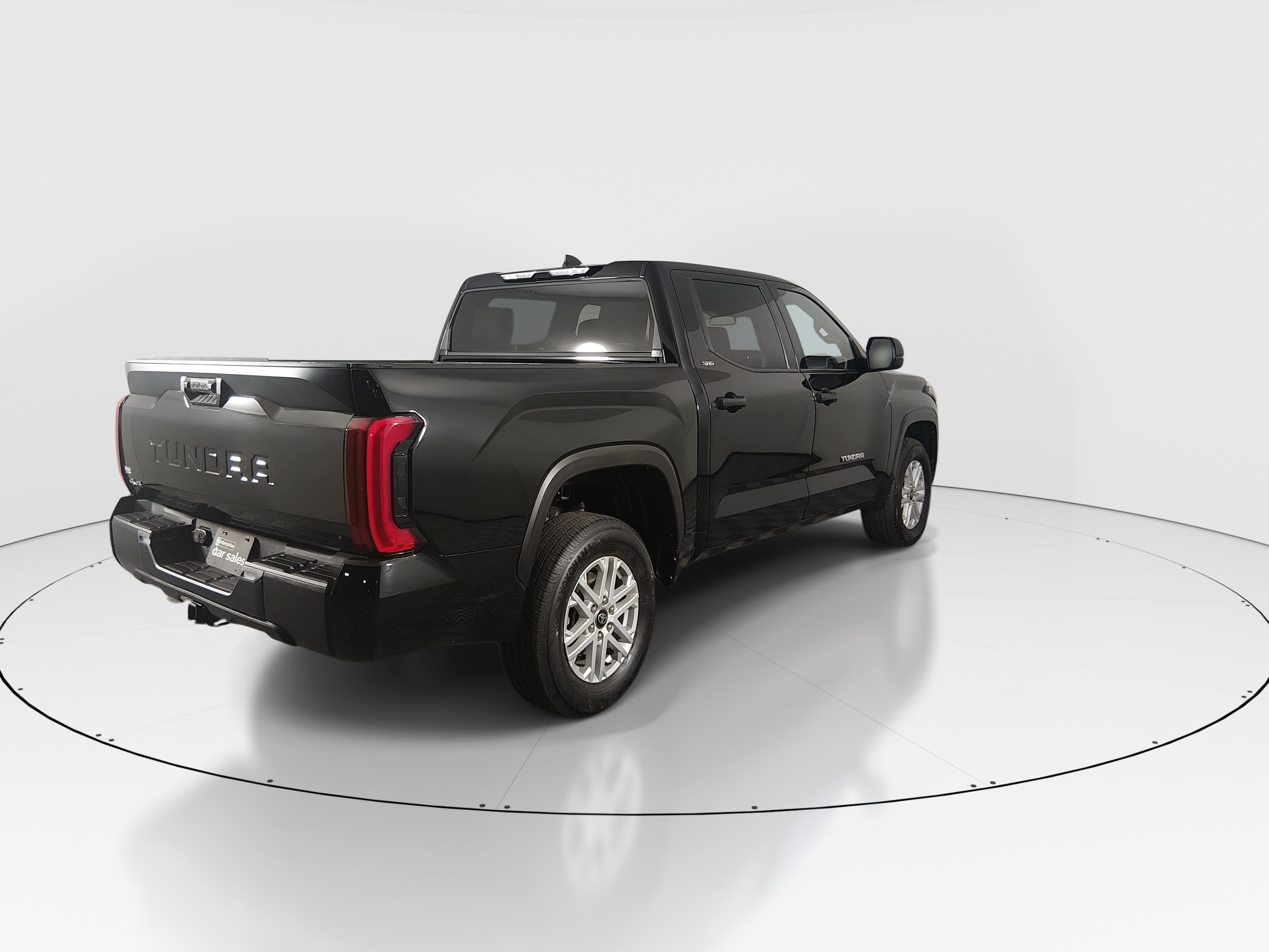 2025 Toyota Tundra SR5 - Photo 7