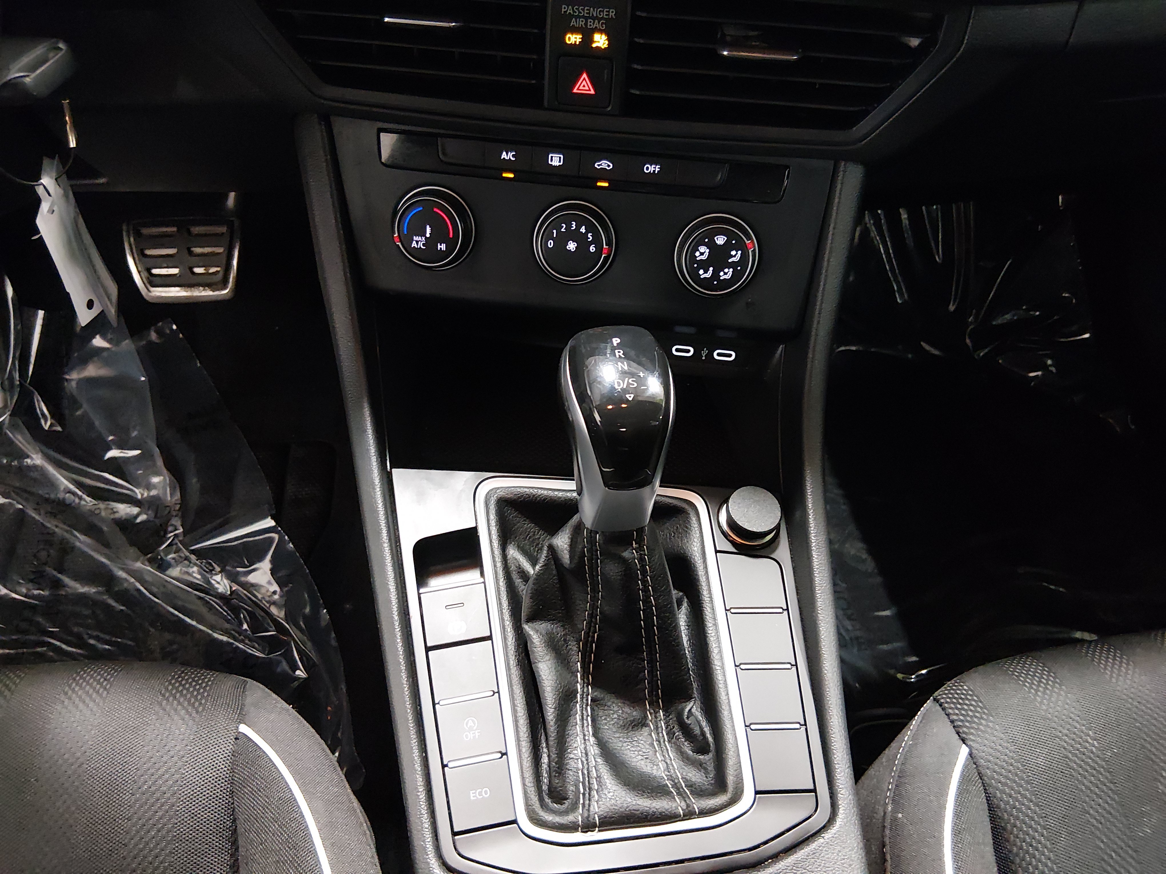2023 Volkswagen Jetta Sport - Photo 13
