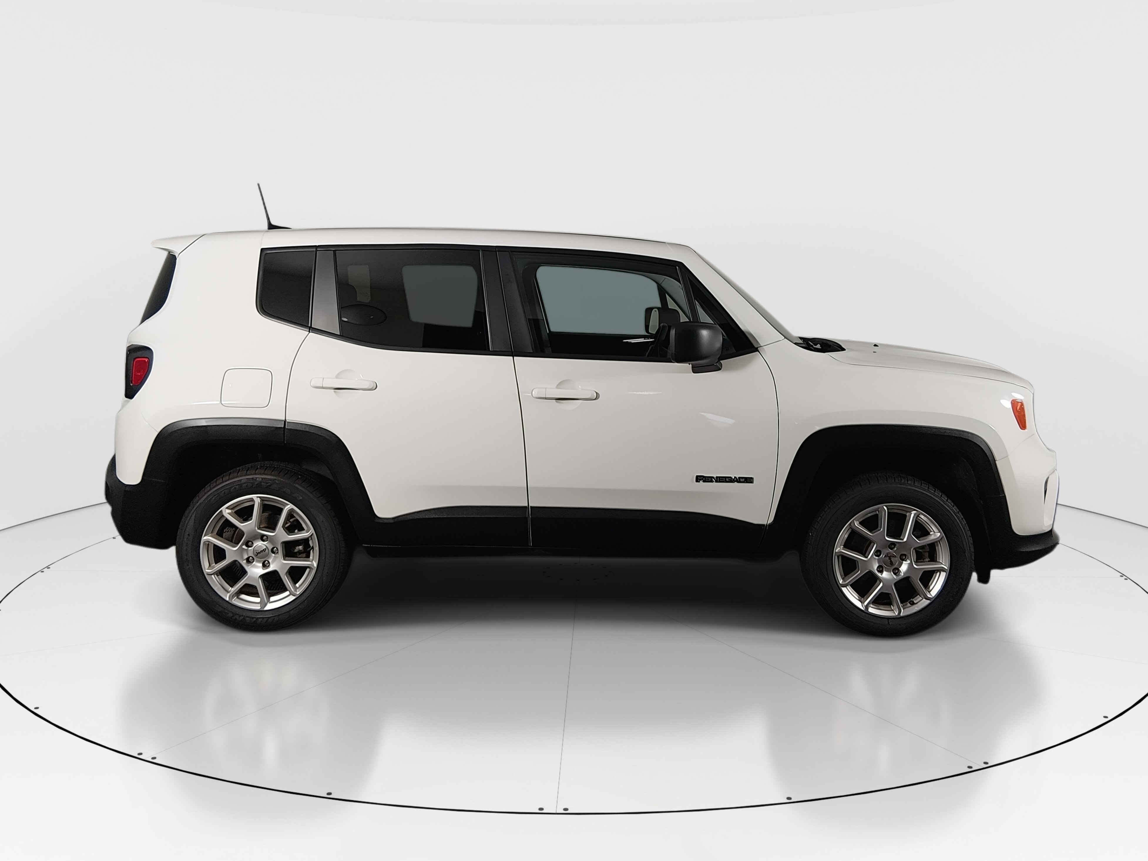 2023 Jeep Renegade Latitude - Photo 8