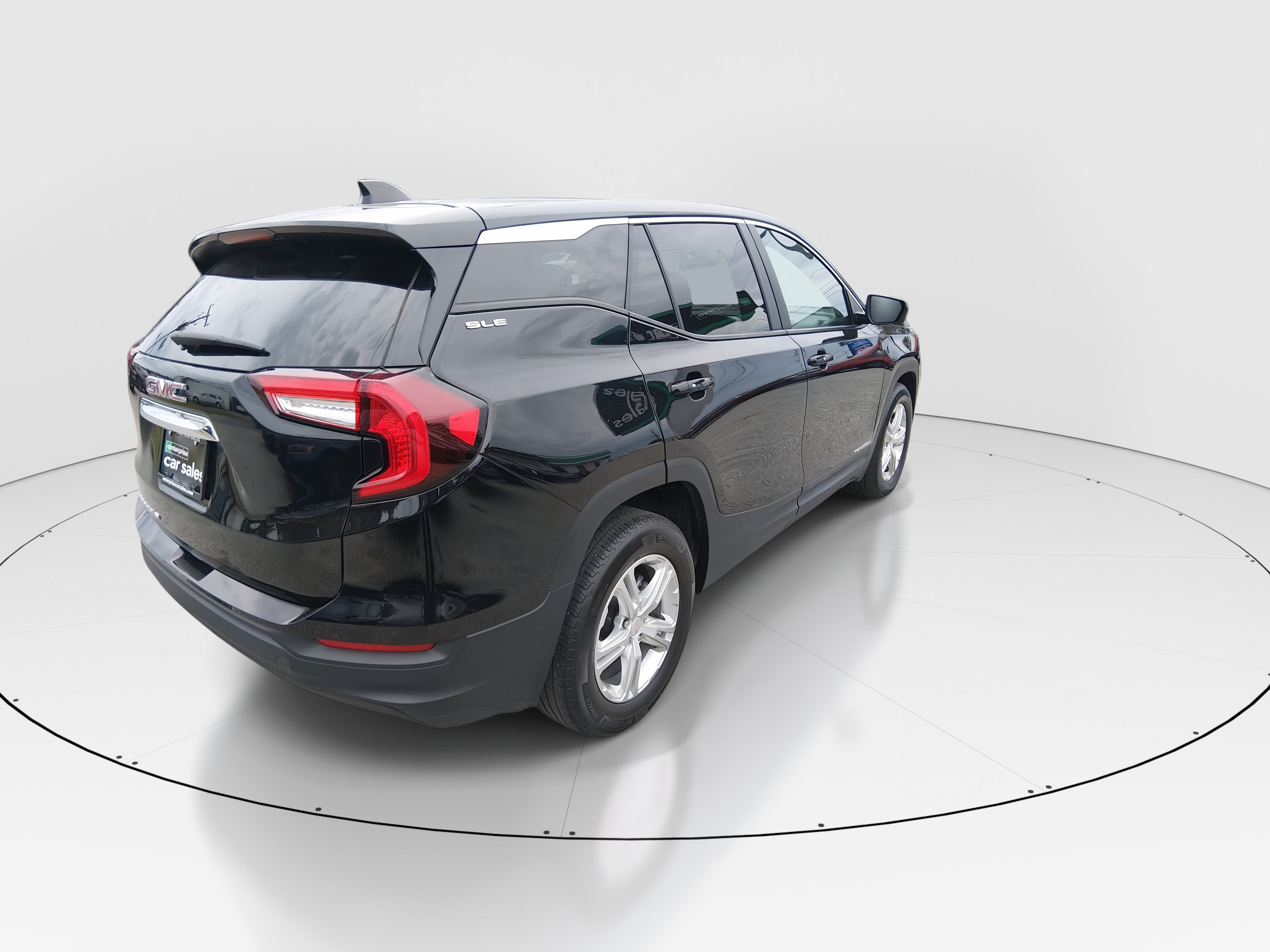 2024 GMC Terrain SLE - Photo 7