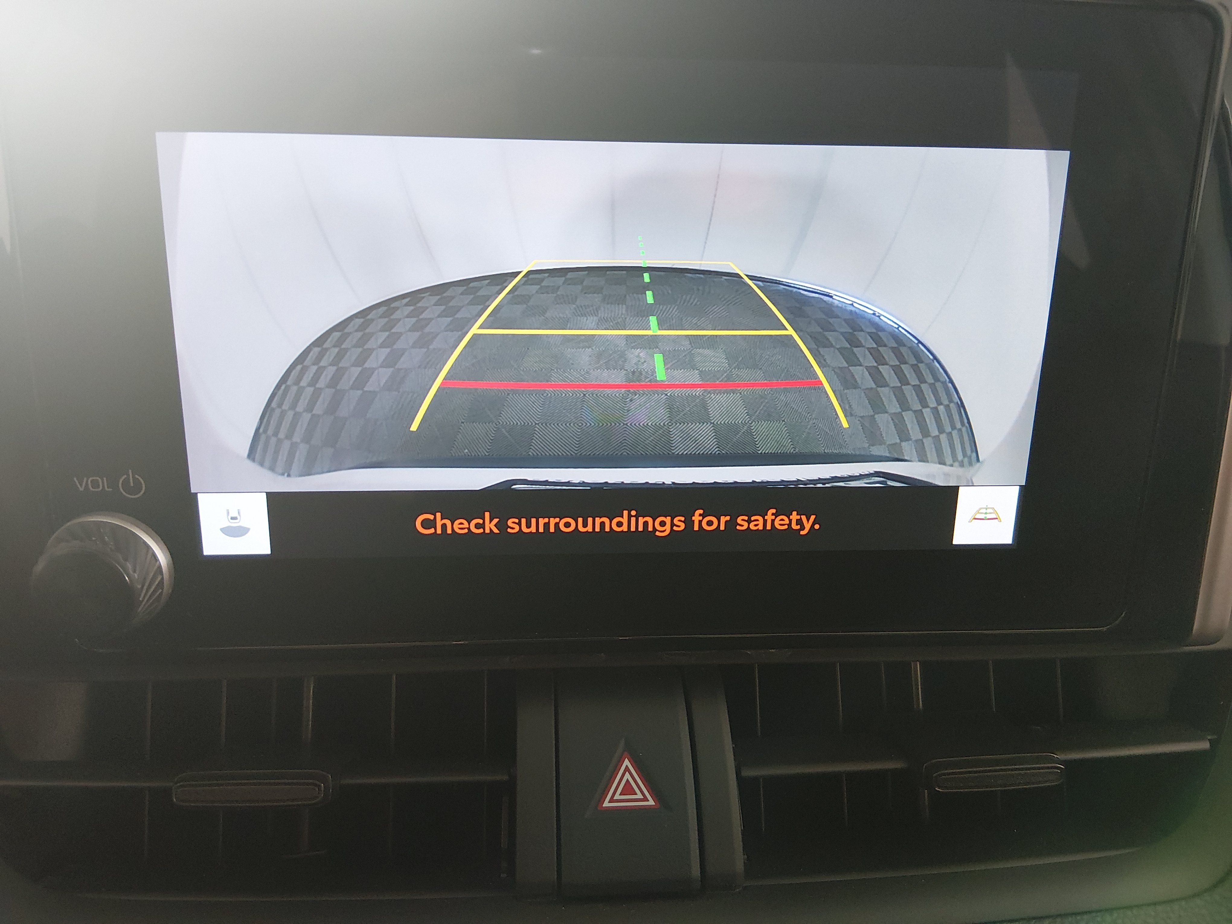 2024 Toyota RAV4 XLE - Photo 16