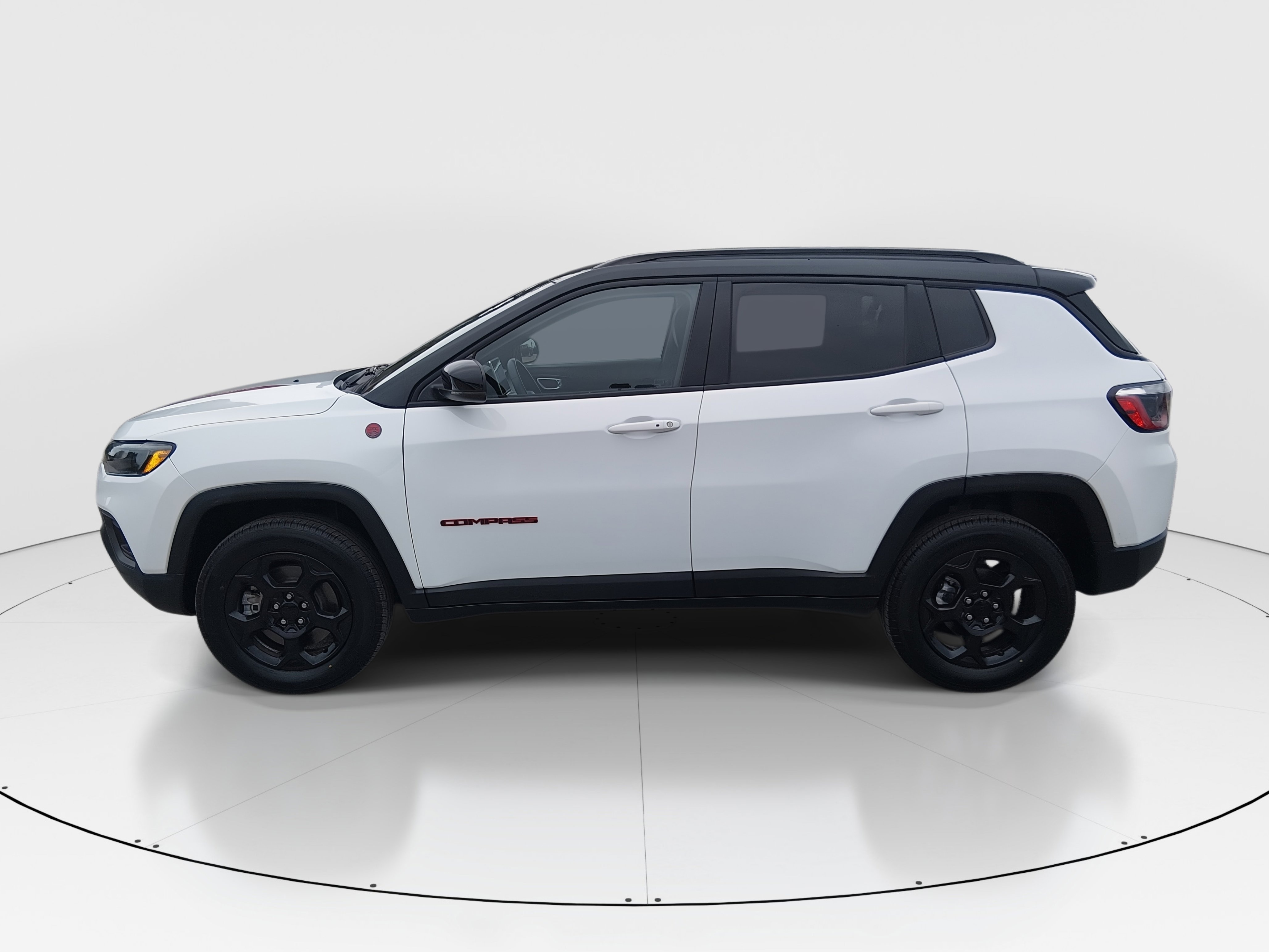 2023 Jeep Compass Trailhawk - Photo 4