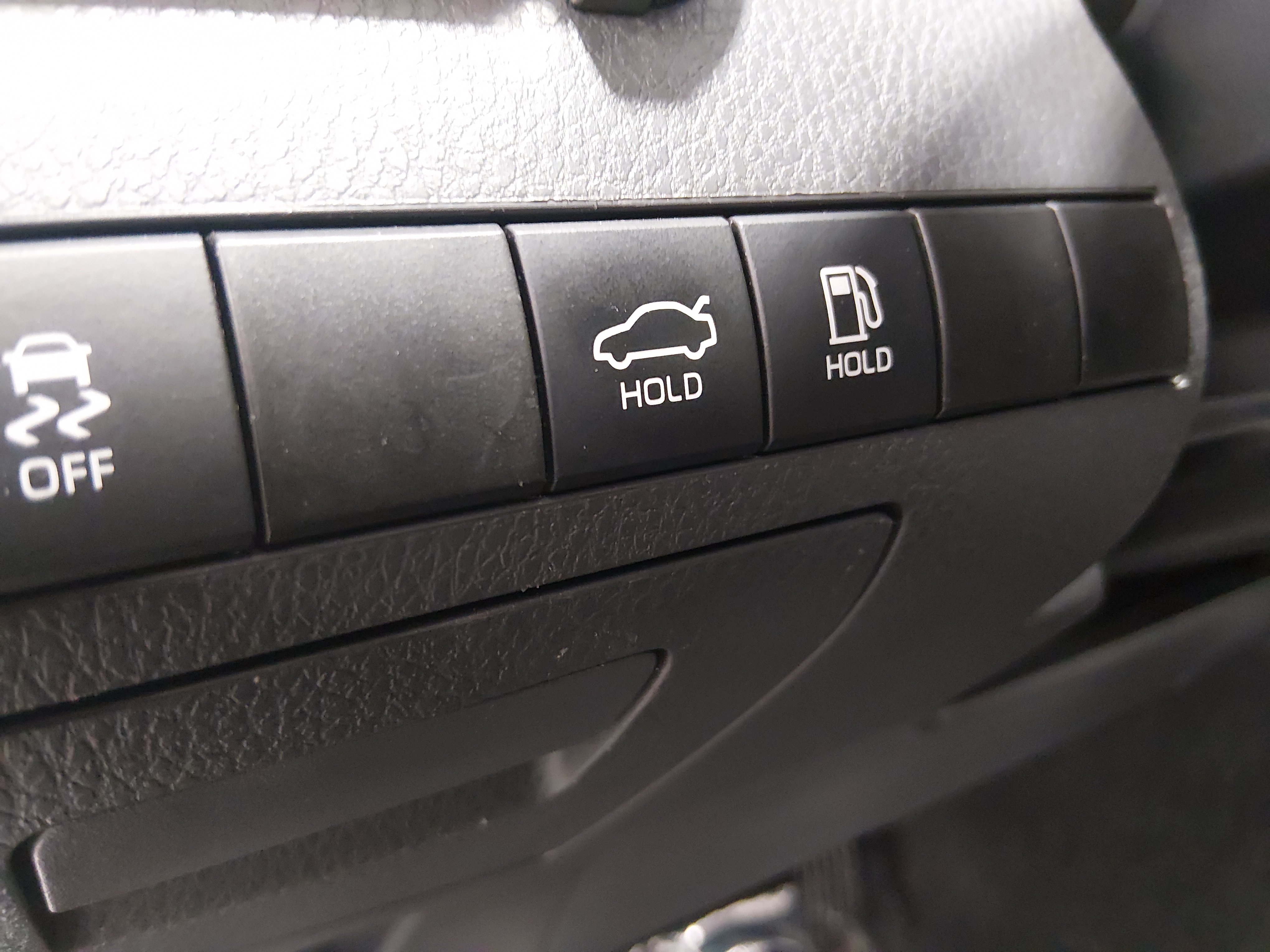 2024 Toyota Camry LE - Photo 19