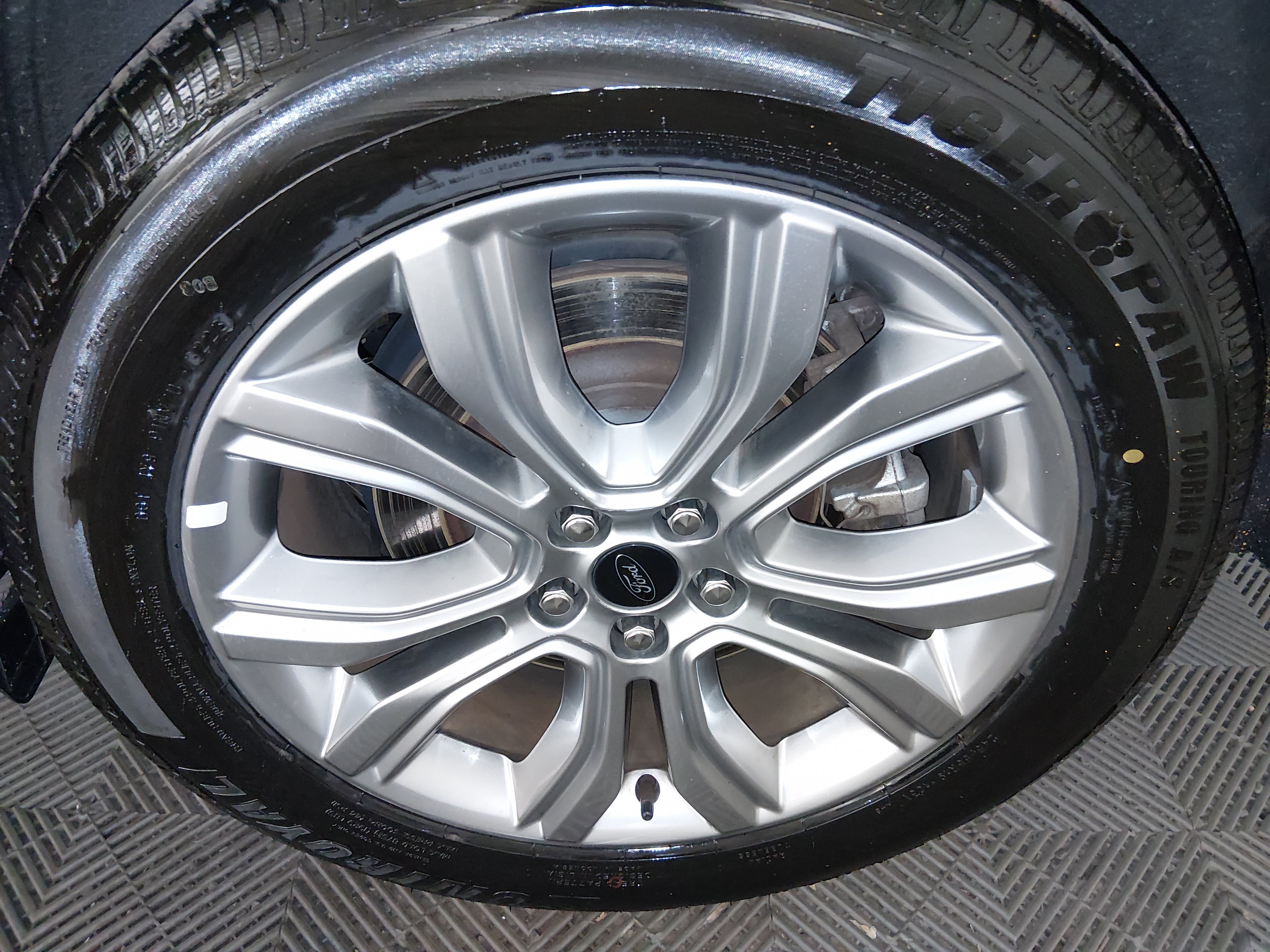 2024 Ford Edge Titanium - Photo 10