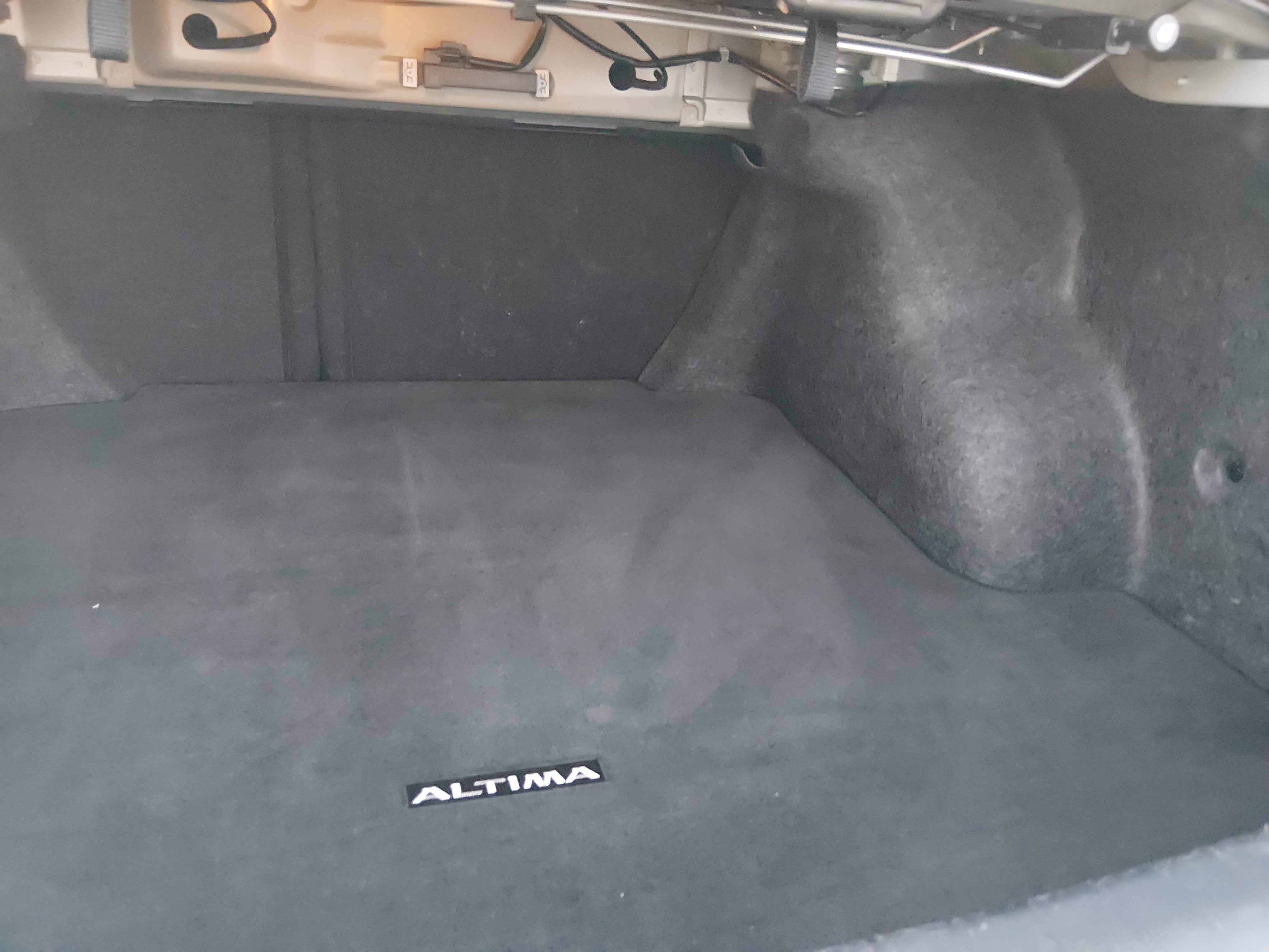 2024 Nissan Altima SV - Photo 11