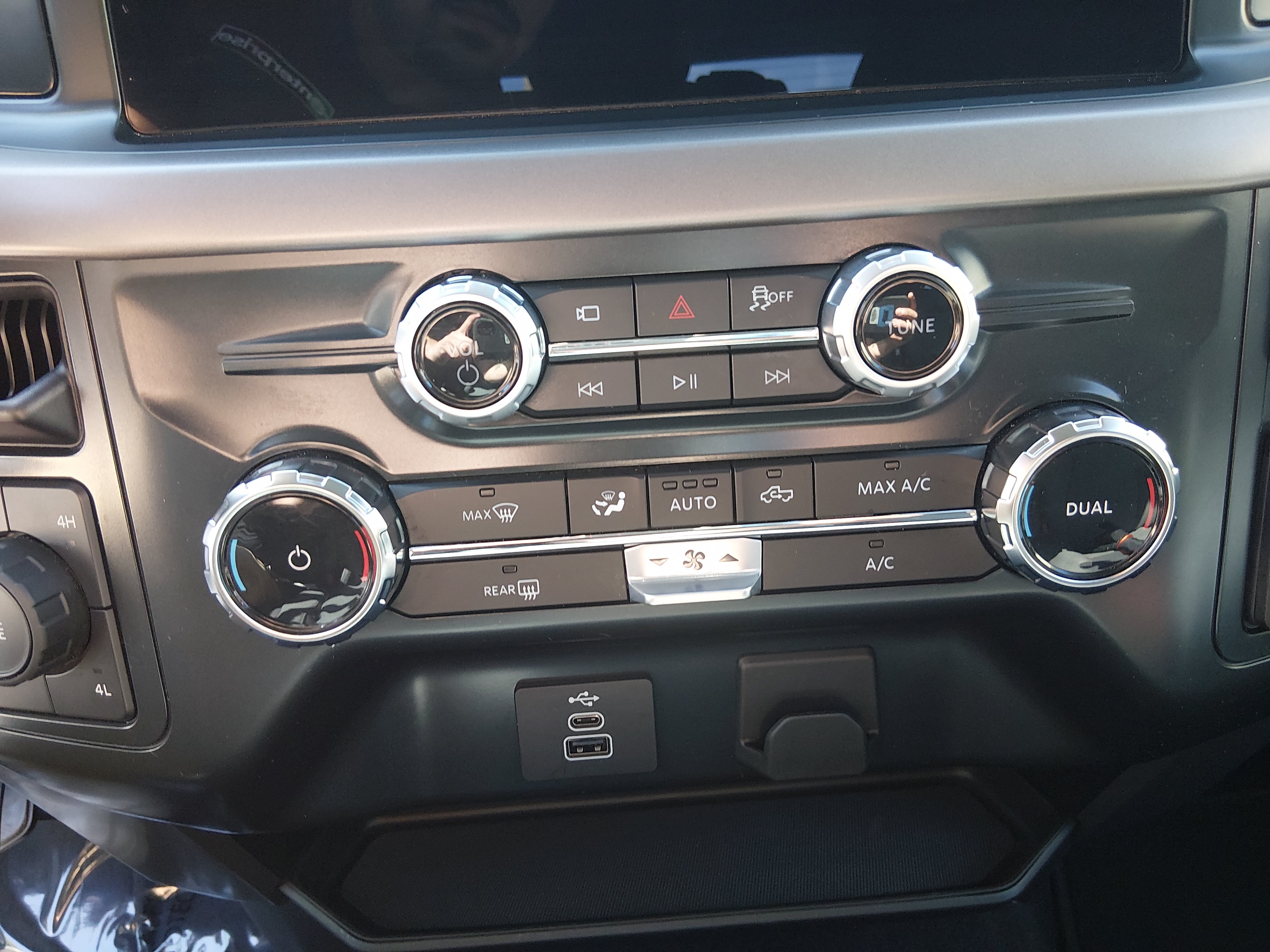 2025 Ford F-150 XLT - Photo 13