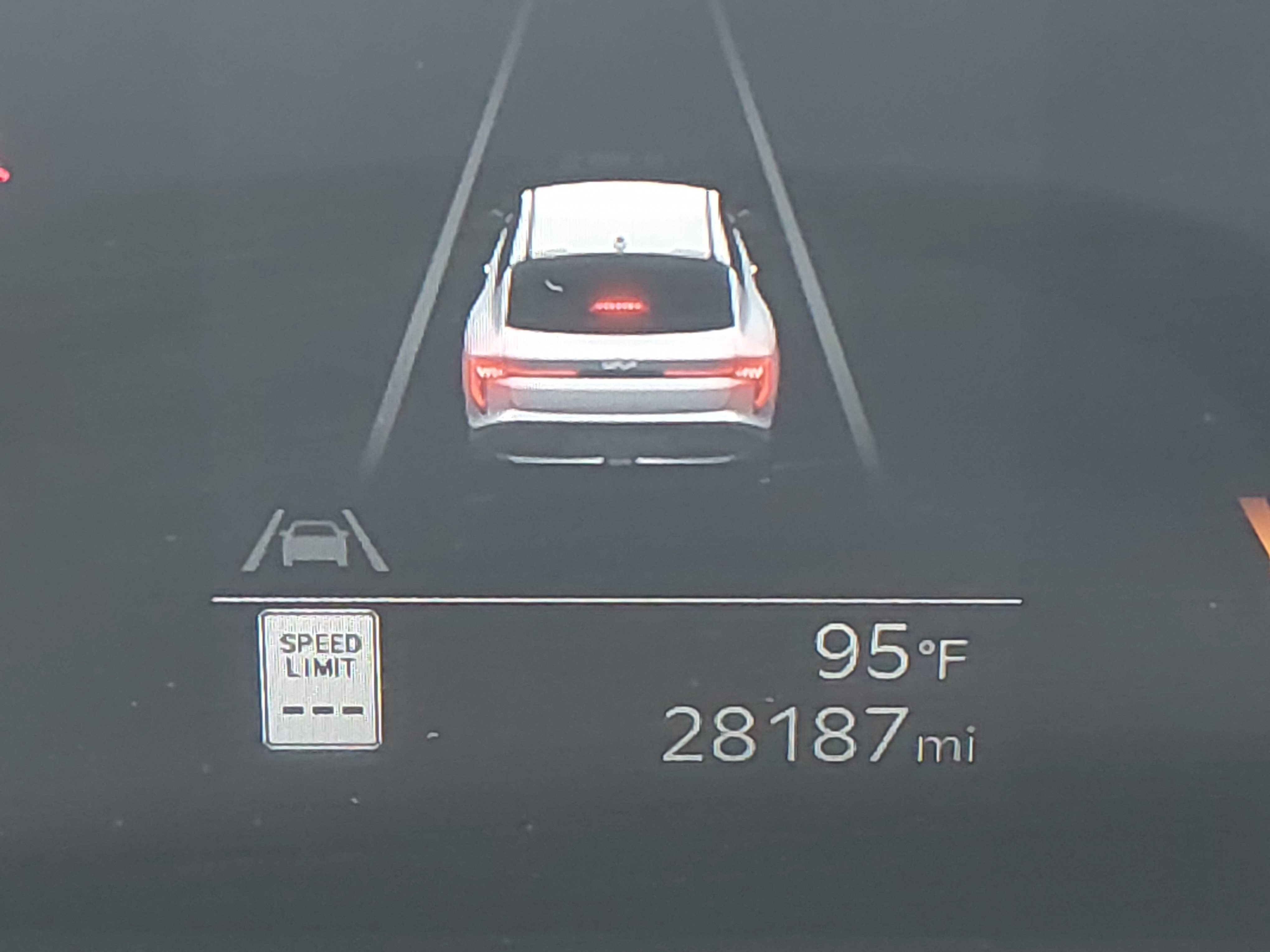 2025 Kia K4 LXS - Photo 14