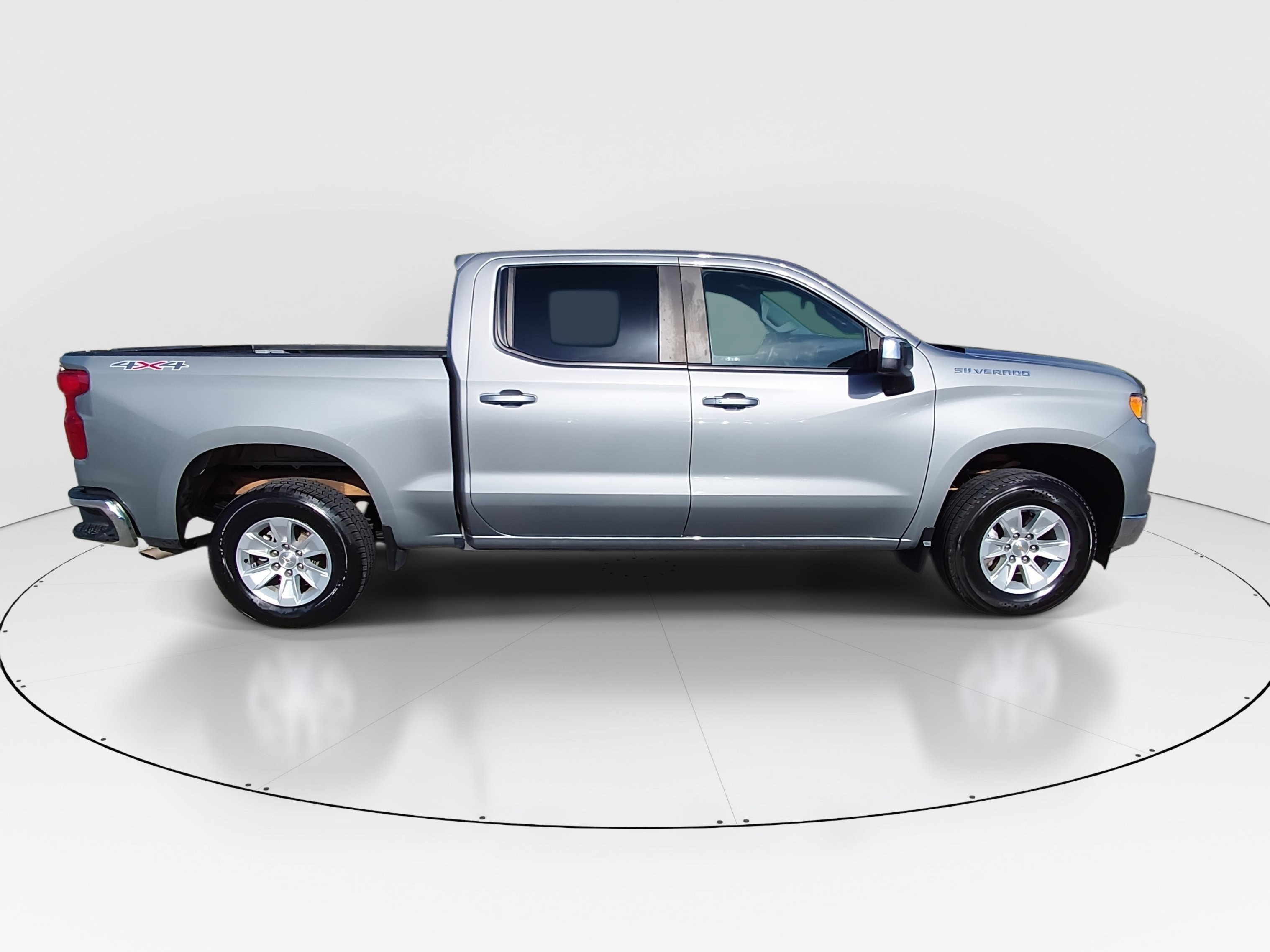 2025 Chevrolet Silverado 1500 LT - Photo 8
