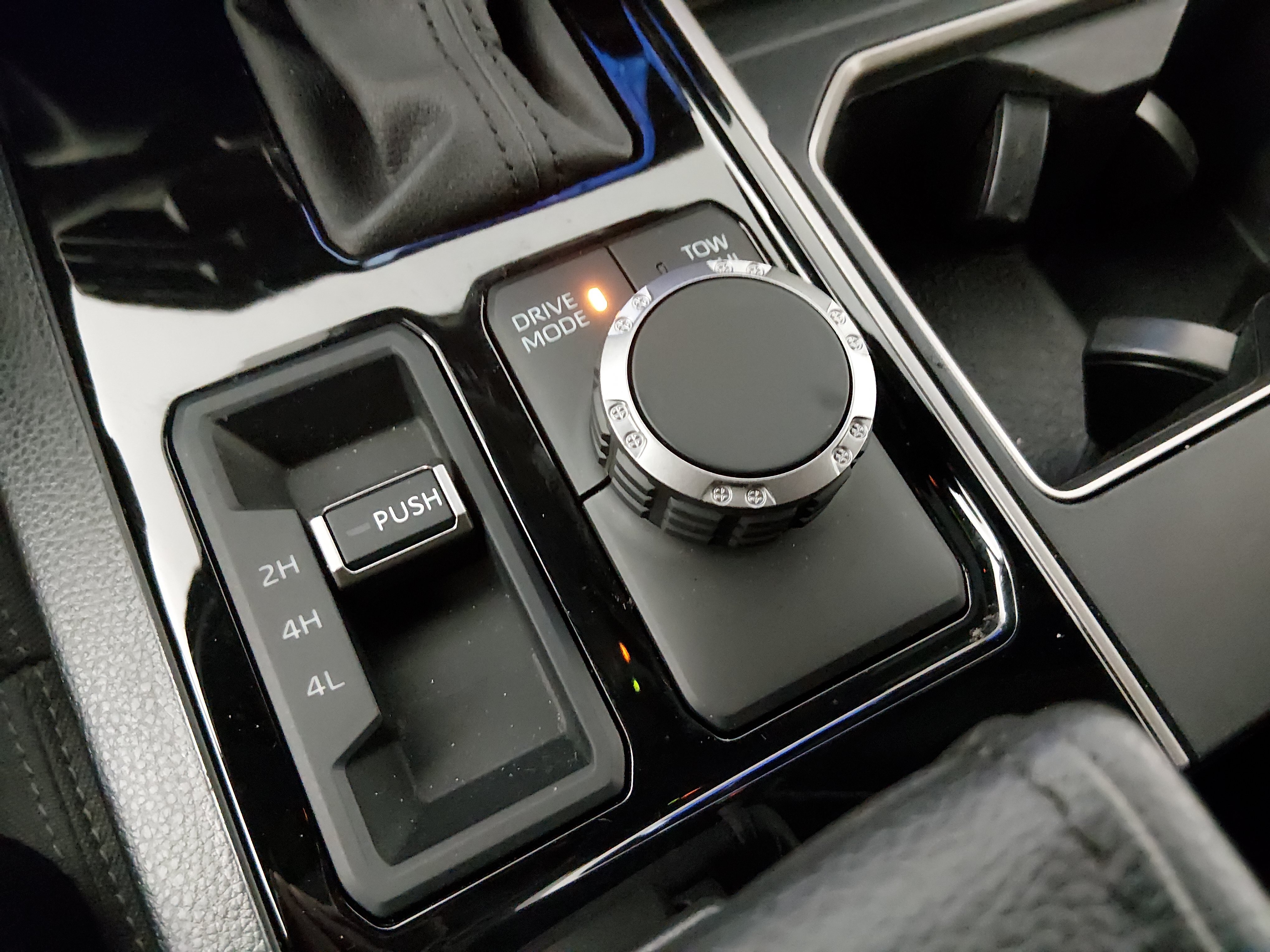 2025 Toyota Tundra SR5 - Photo 21