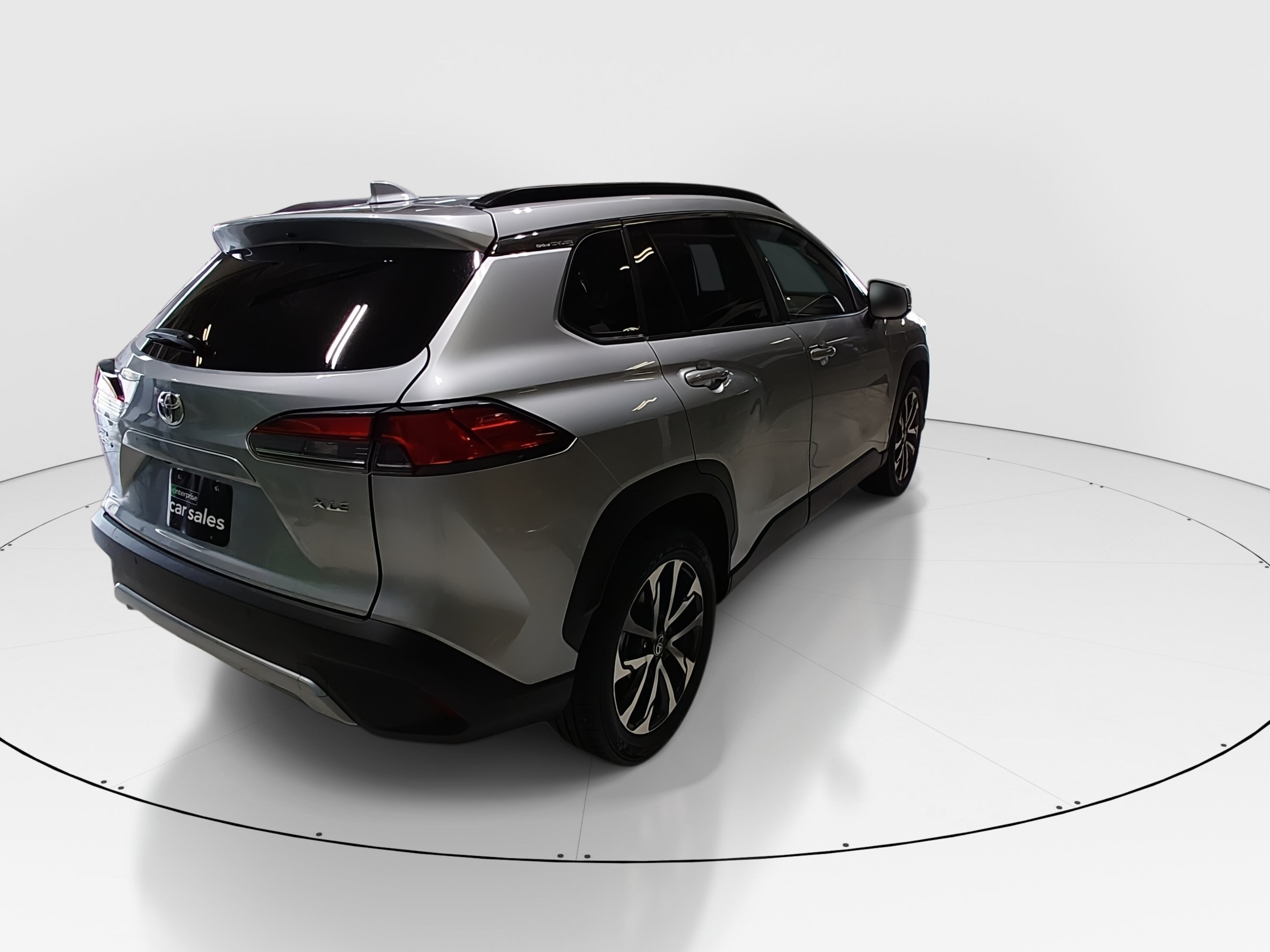 2024 Toyota Corolla Cross XLE - Photo 7