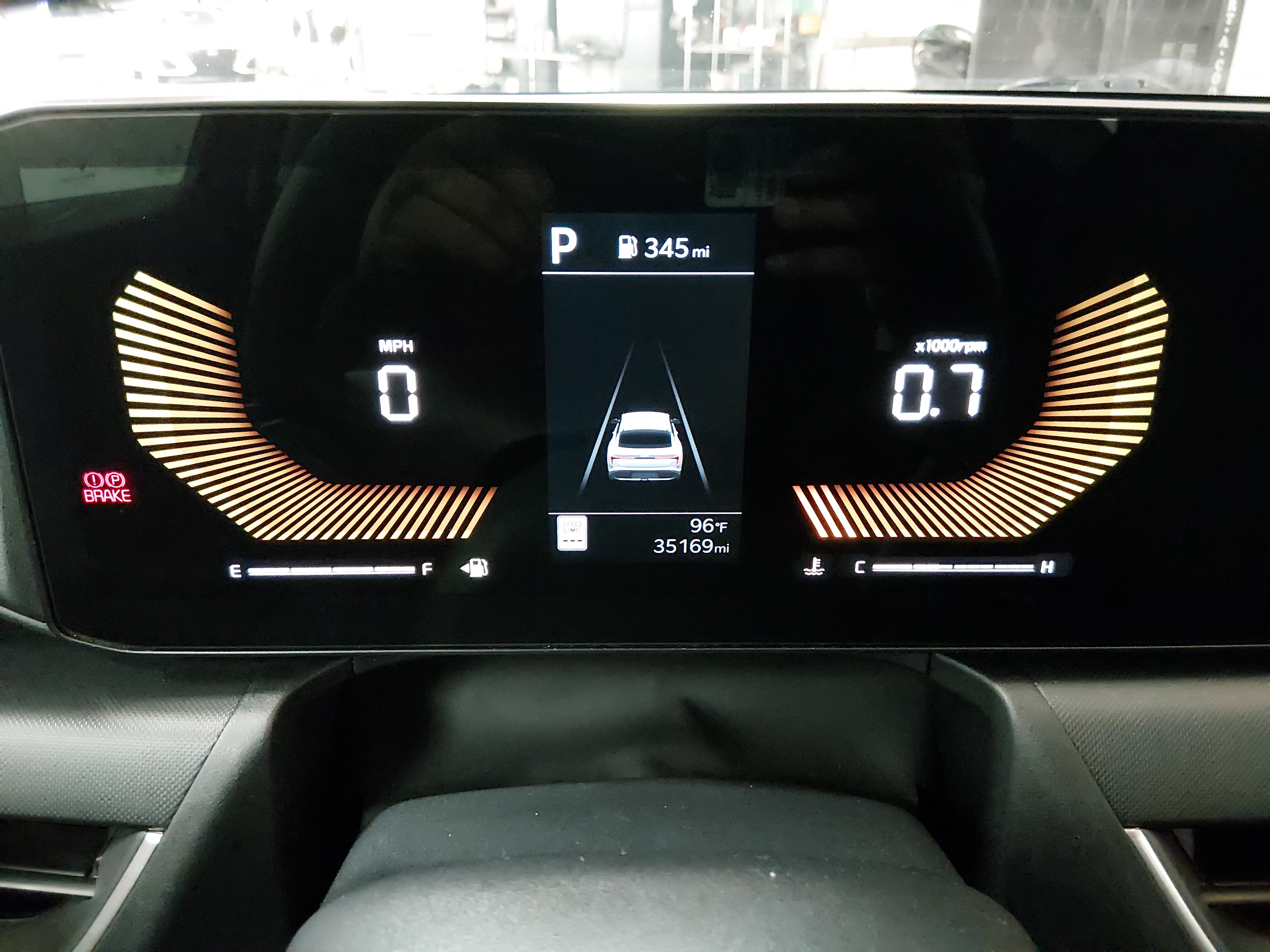 2025 Kia K4 LXS - Photo 14