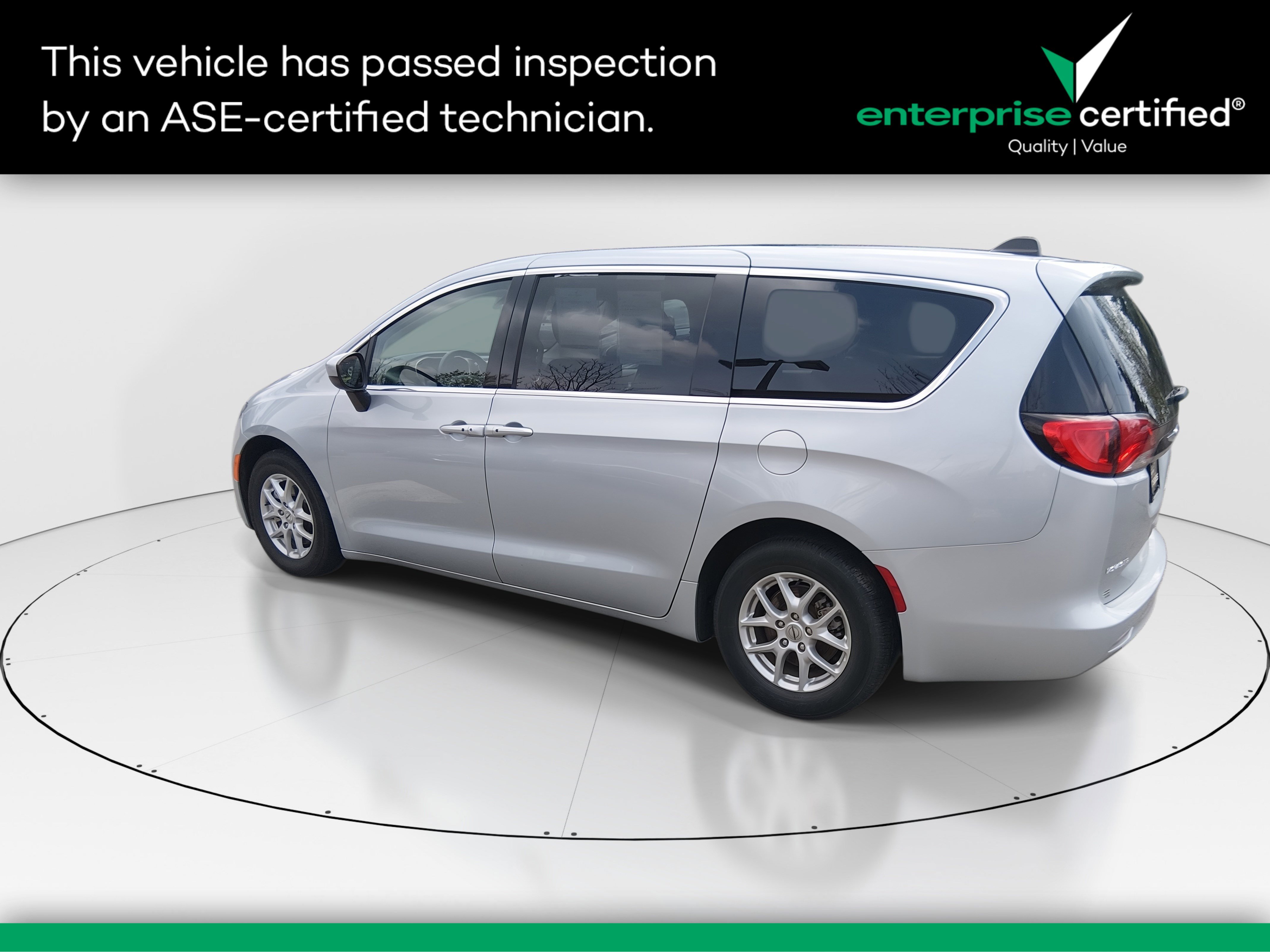 2023 Chrysler Voyager