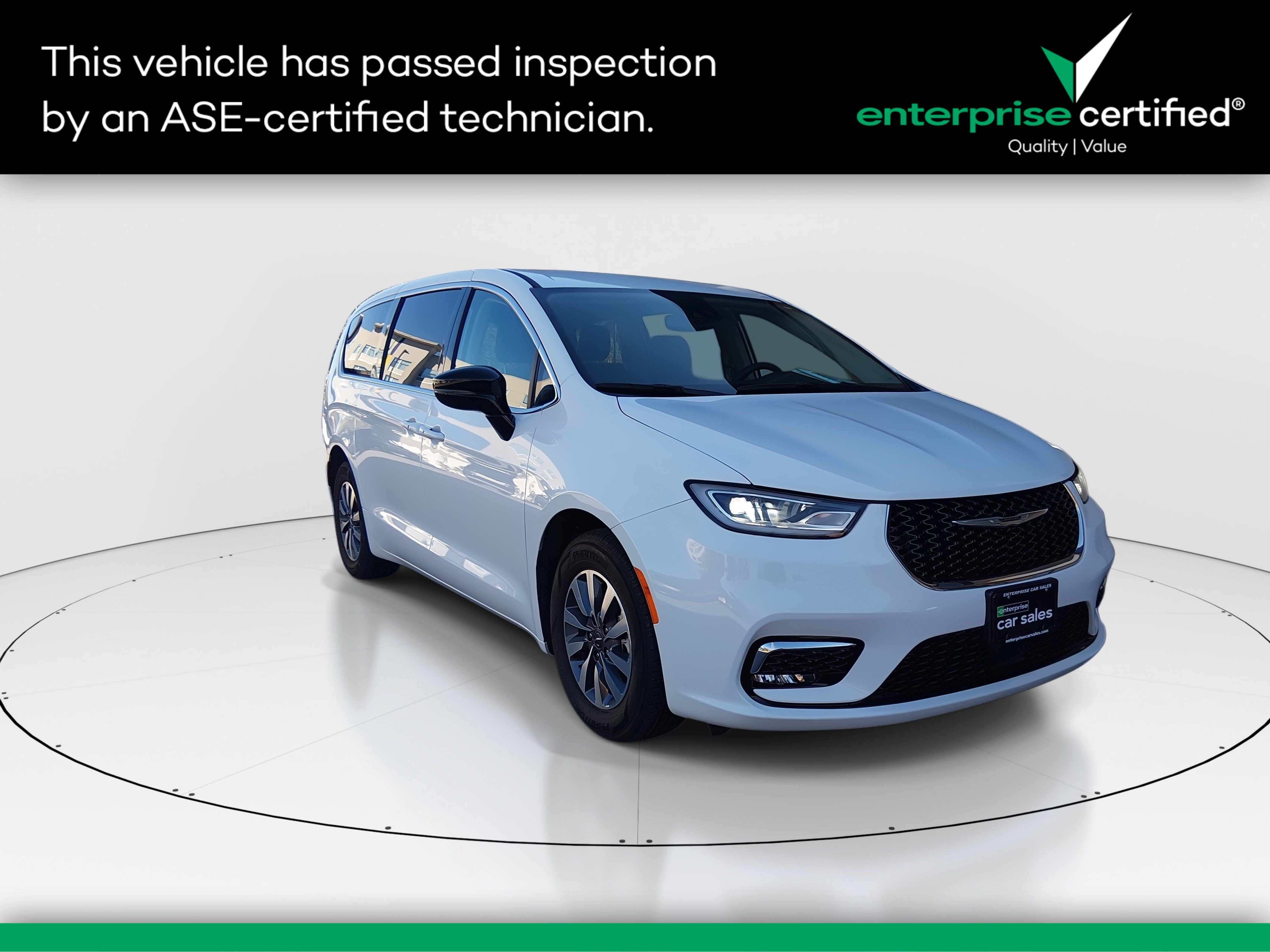 2024 Chrysler Pacifica PHEV Select