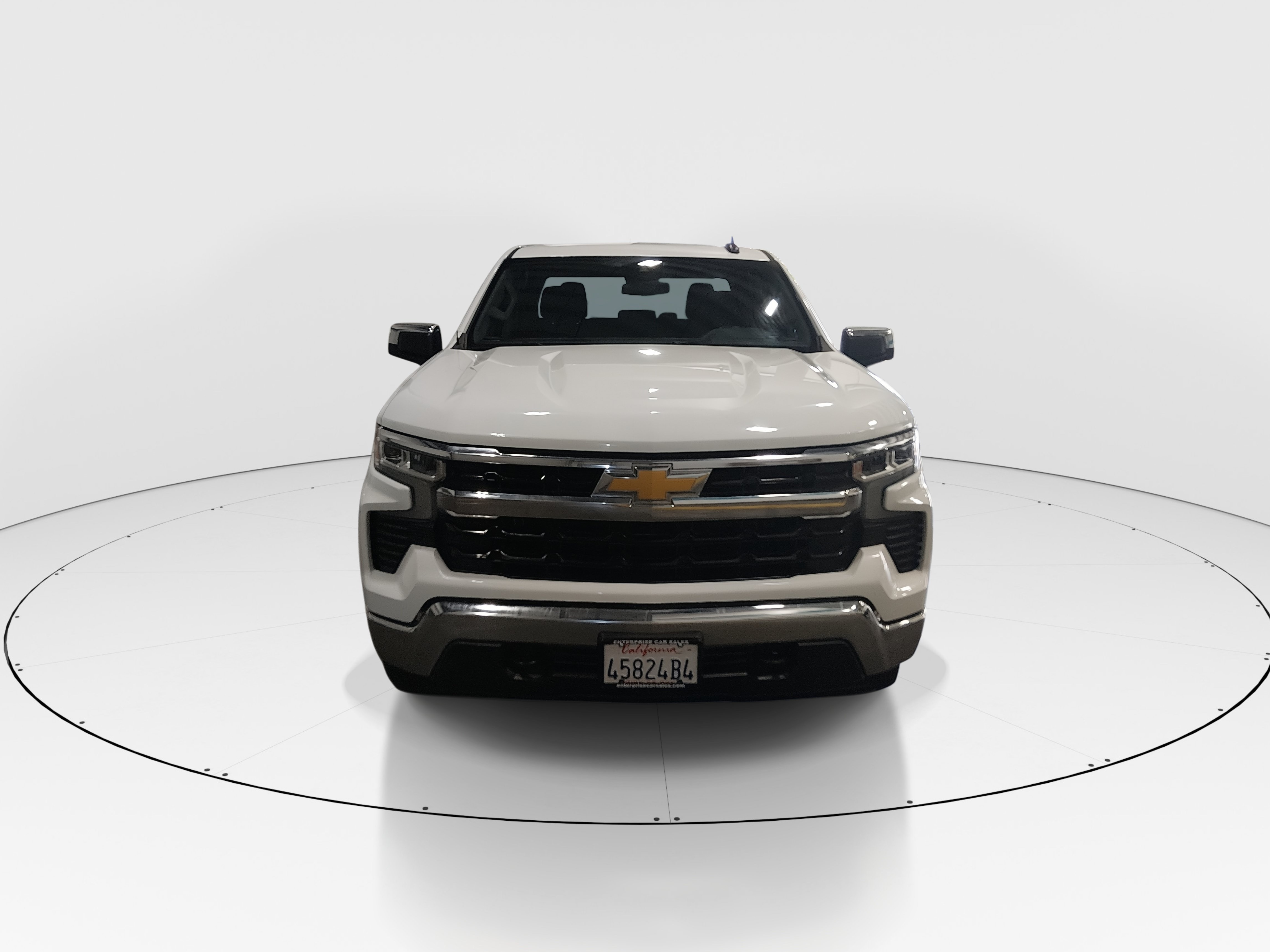 2025 Chevrolet Silverado 1500 LT - Photo 2