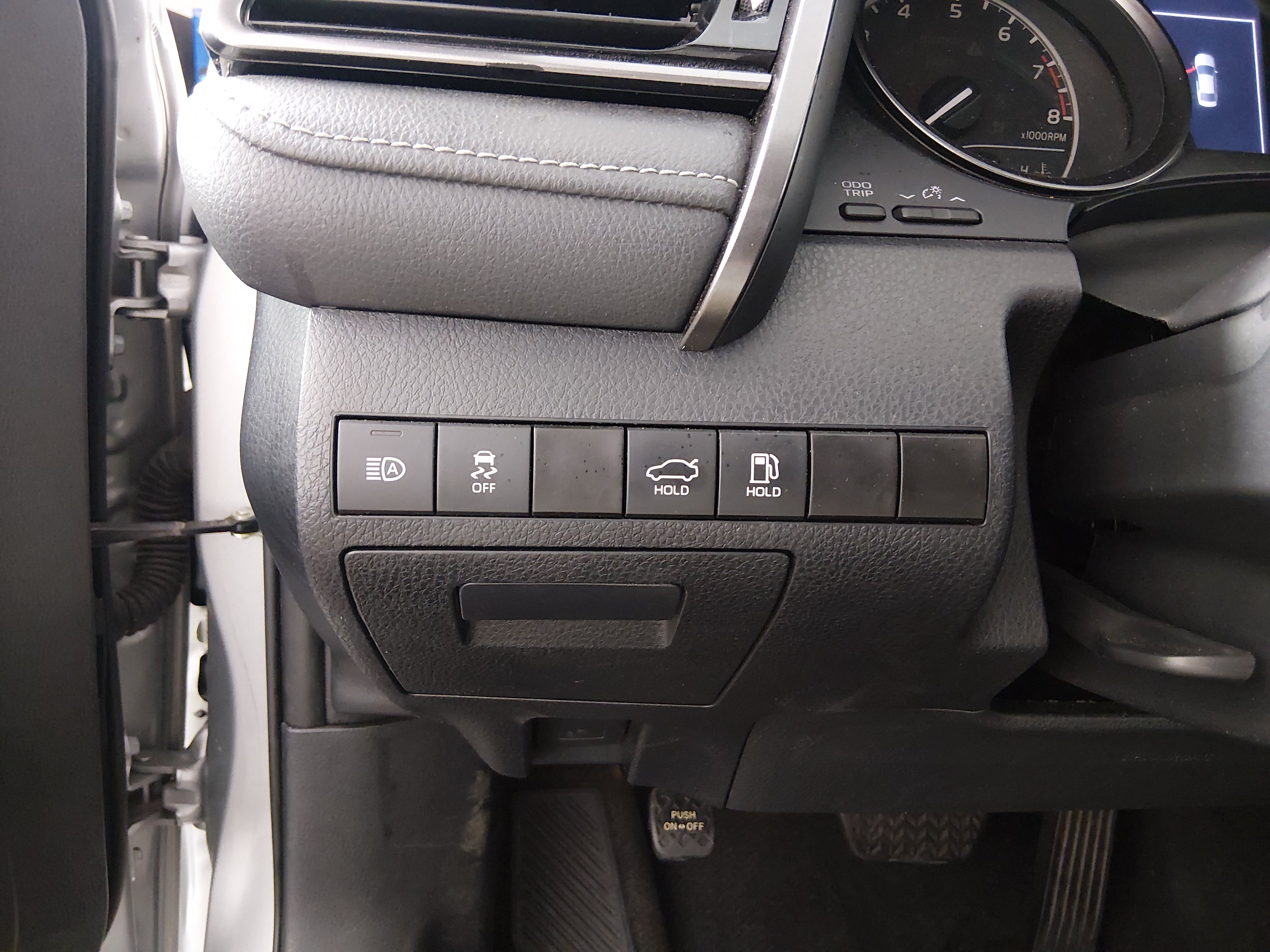 2024 Toyota Camry SE - Photo 13
