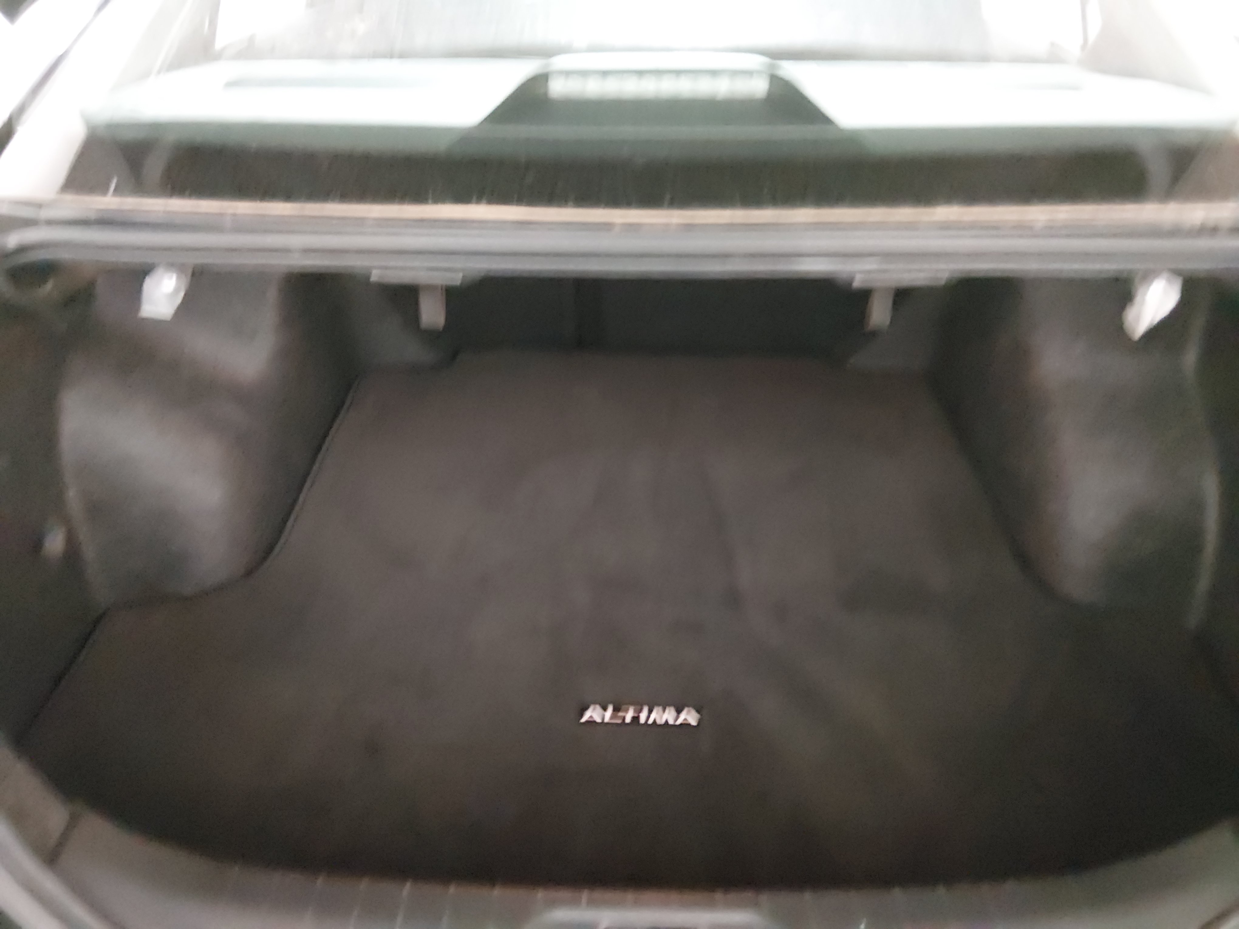 2025 Nissan Altima SV - Photo 11