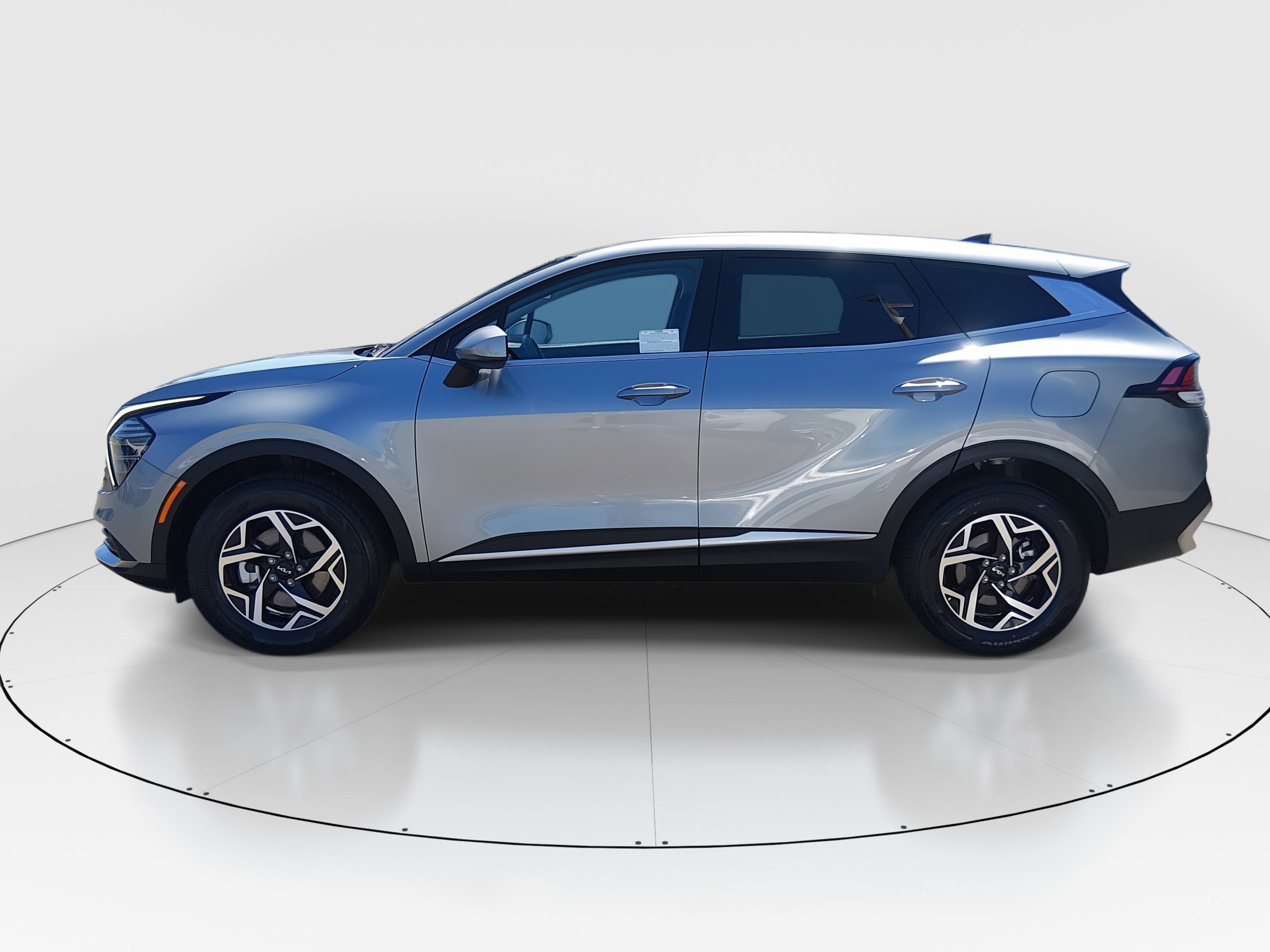2024 Kia Sportage LX - Photo 4