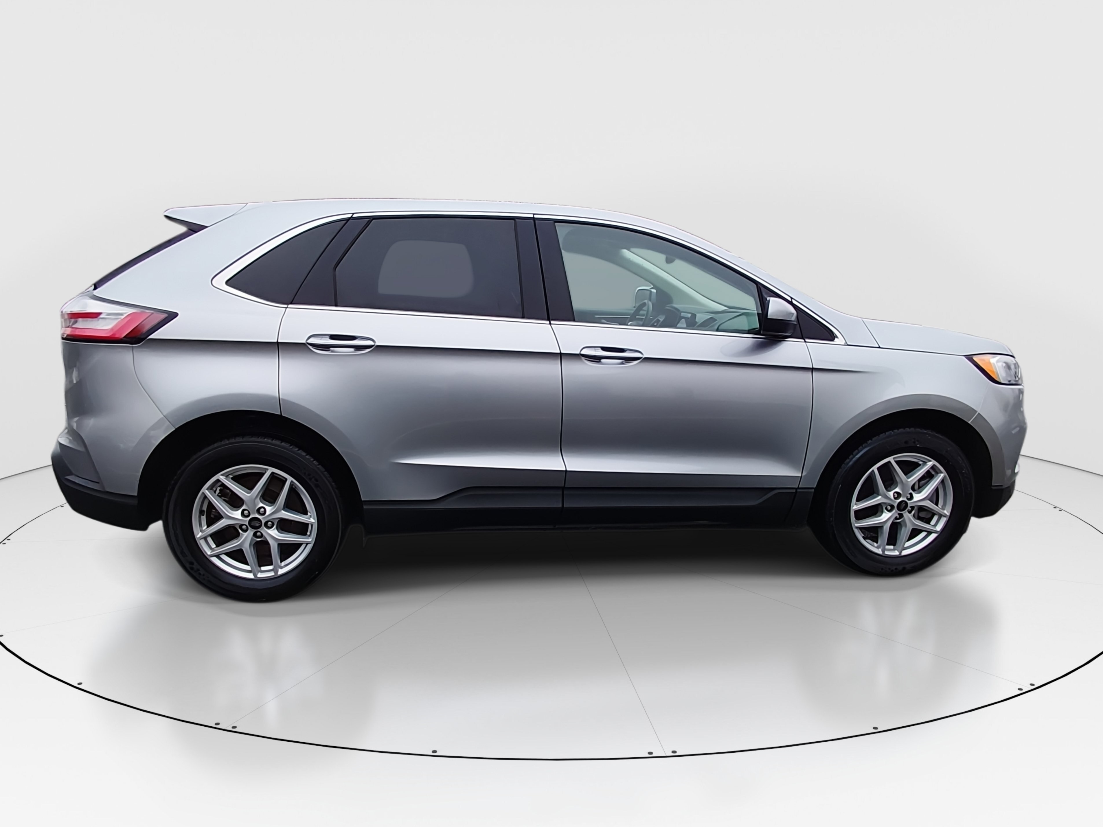 2024 Ford Edge SEL - Photo 8