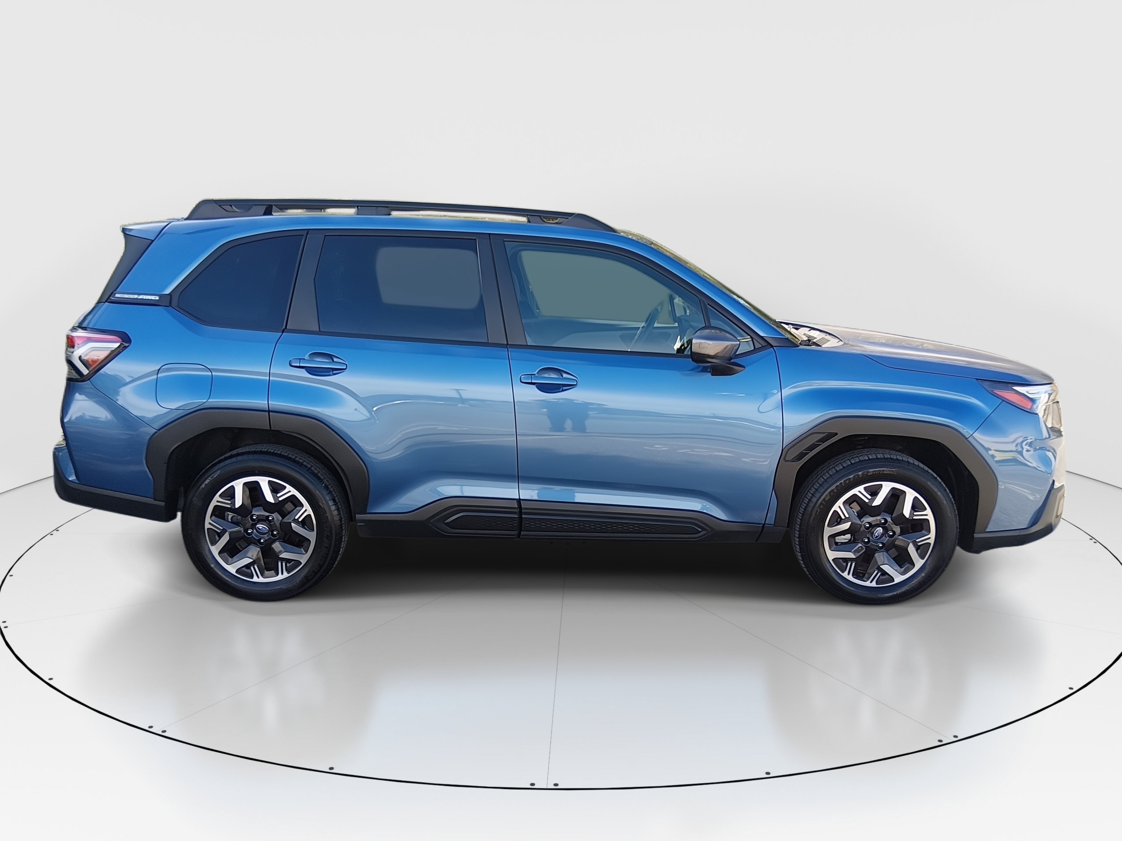 2025 Subaru Forester Premium - Photo 8