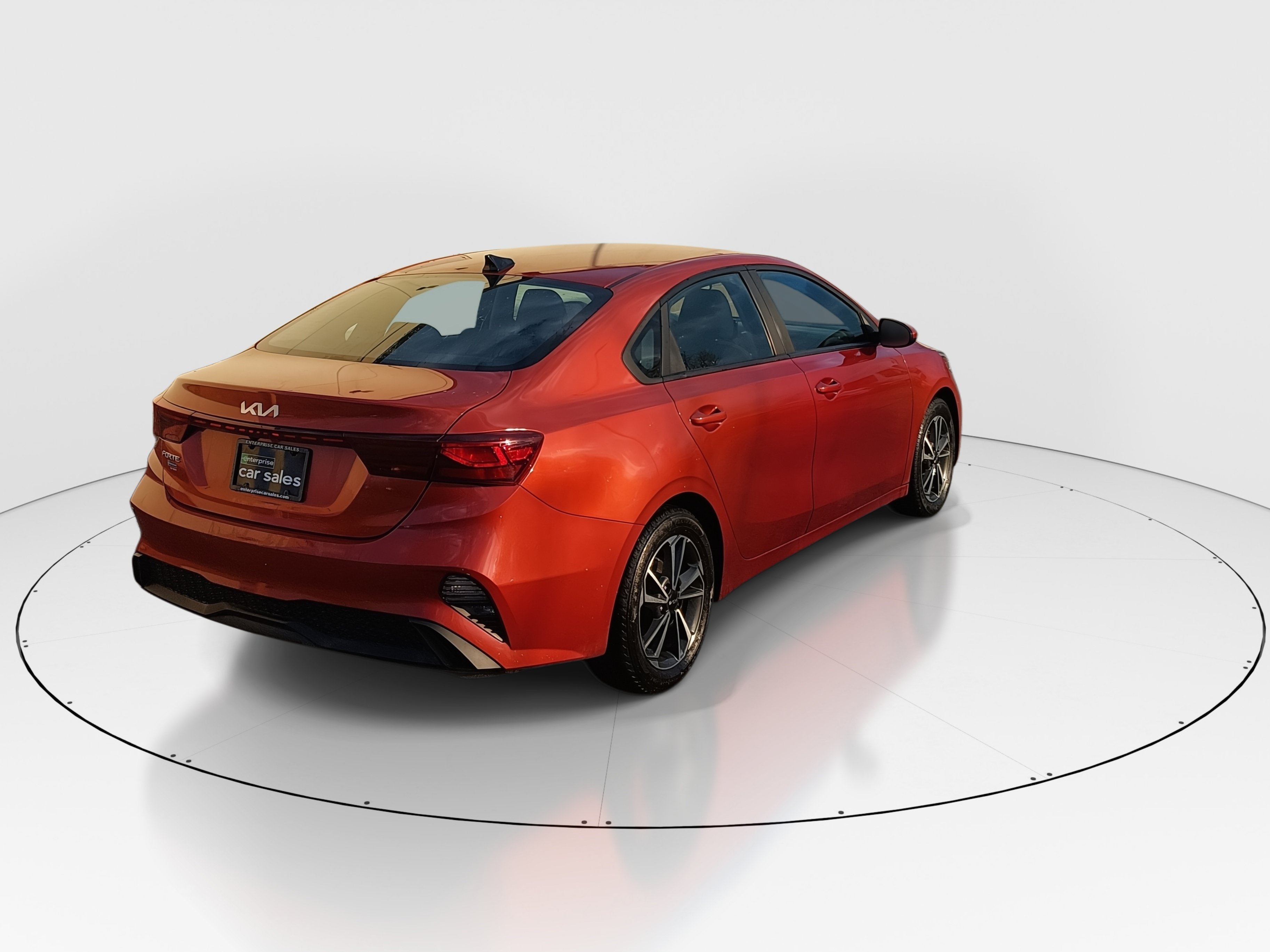 2023 Kia Forte LXS - Photo 7