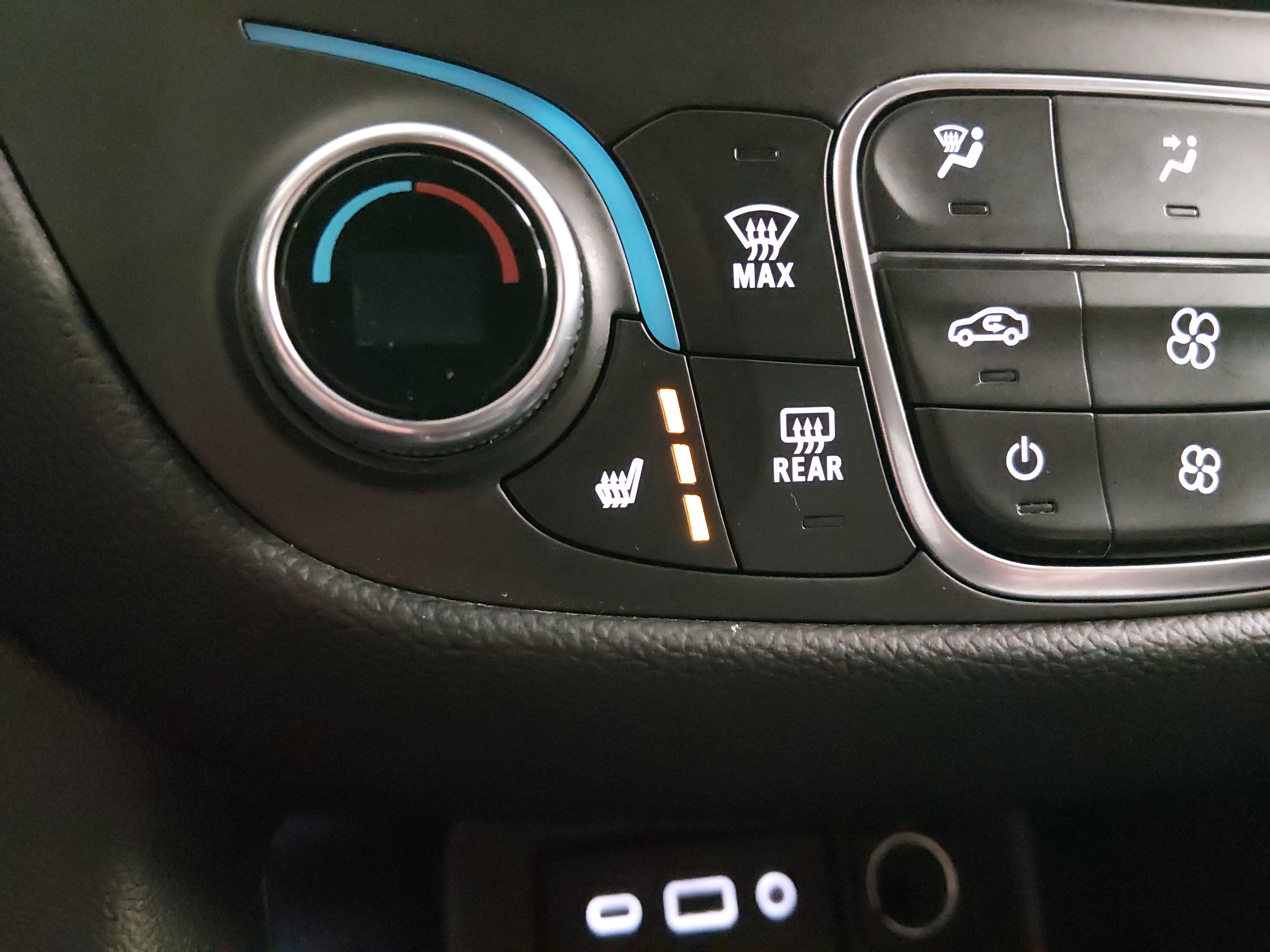 2024 Chevrolet Equinox LT - Photo 17
