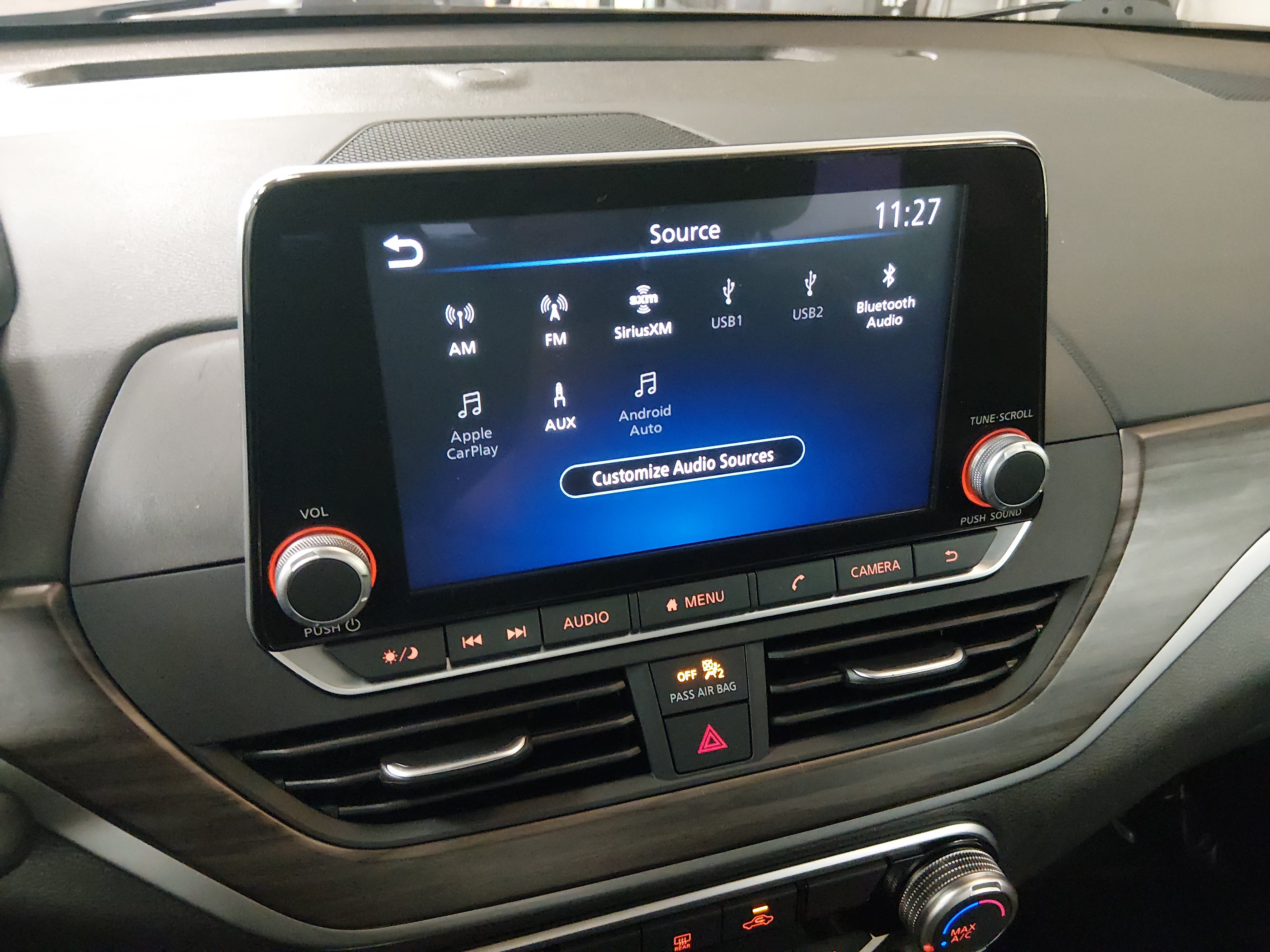2025 Nissan Altima SV - Photo 19