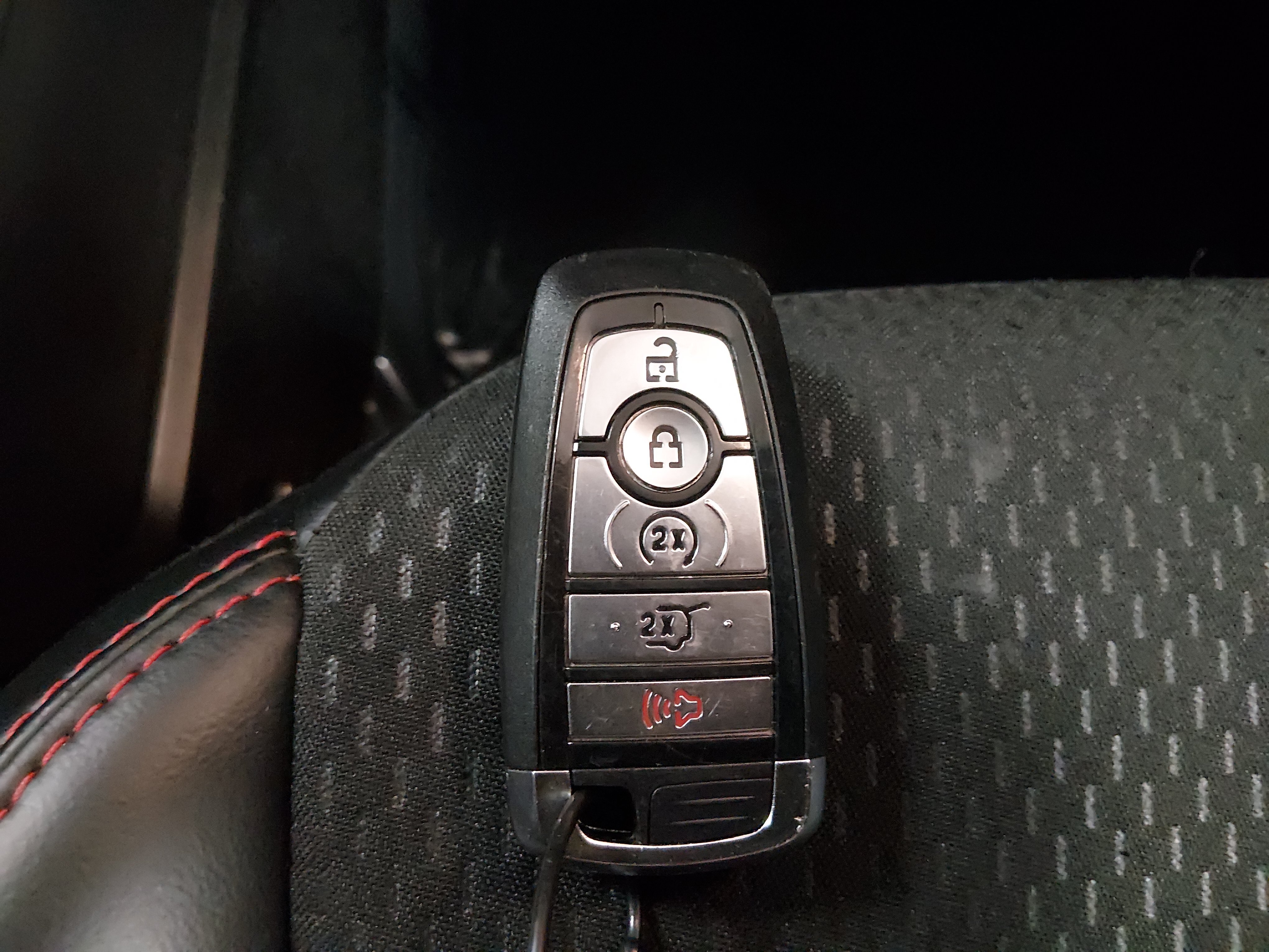 2025 Ford Escape ST-Line Select - Photo 15