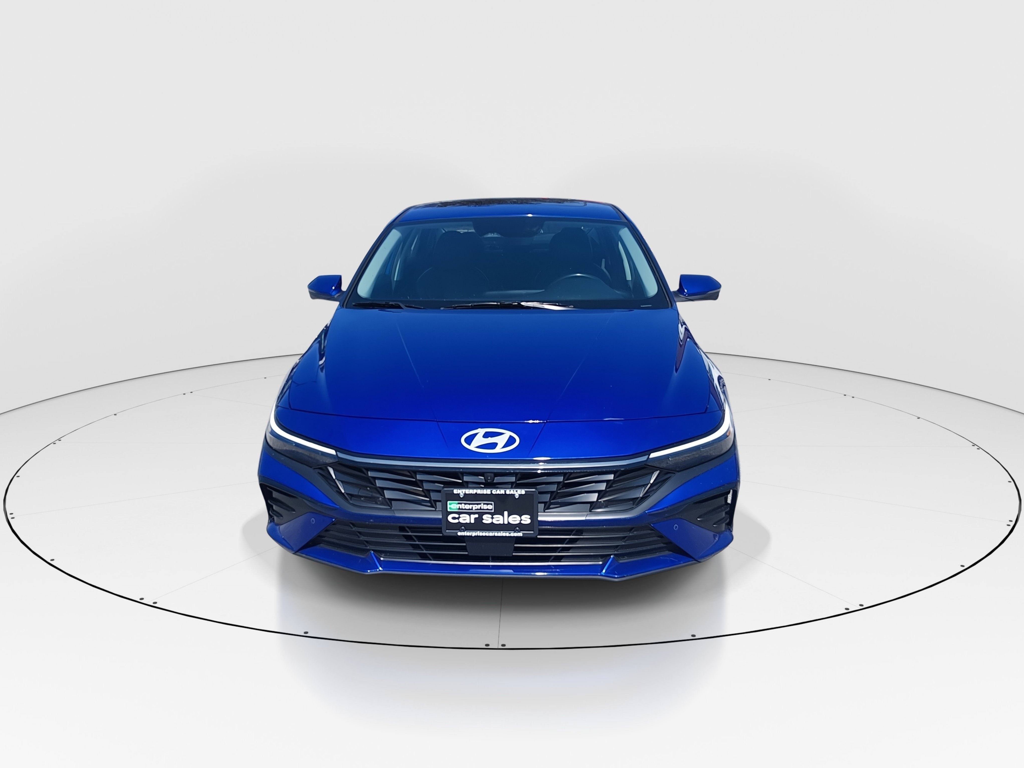 2024 Hyundai Elantra Limited - Photo 2