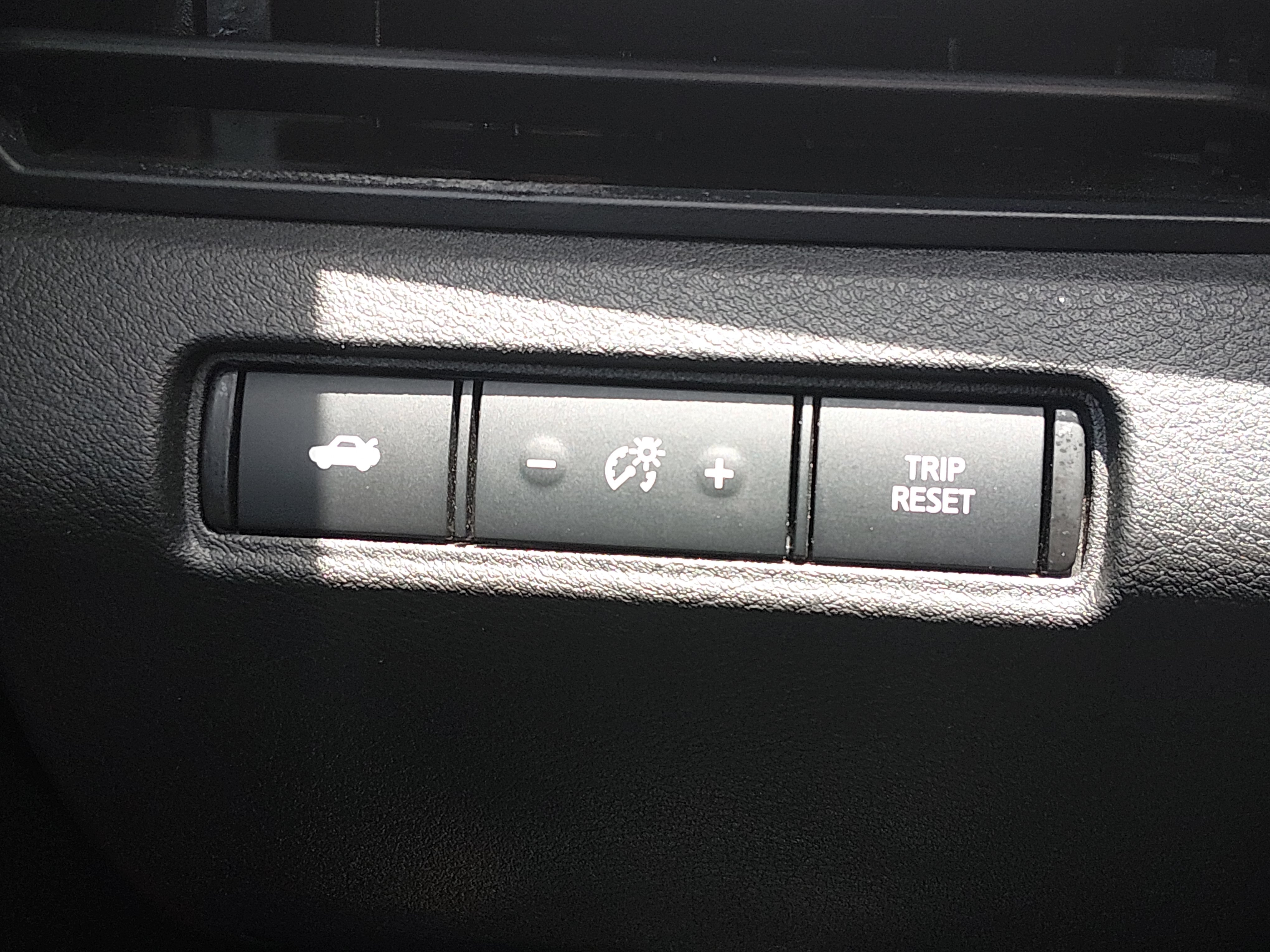 2024 Nissan Altima SR - Photo 13