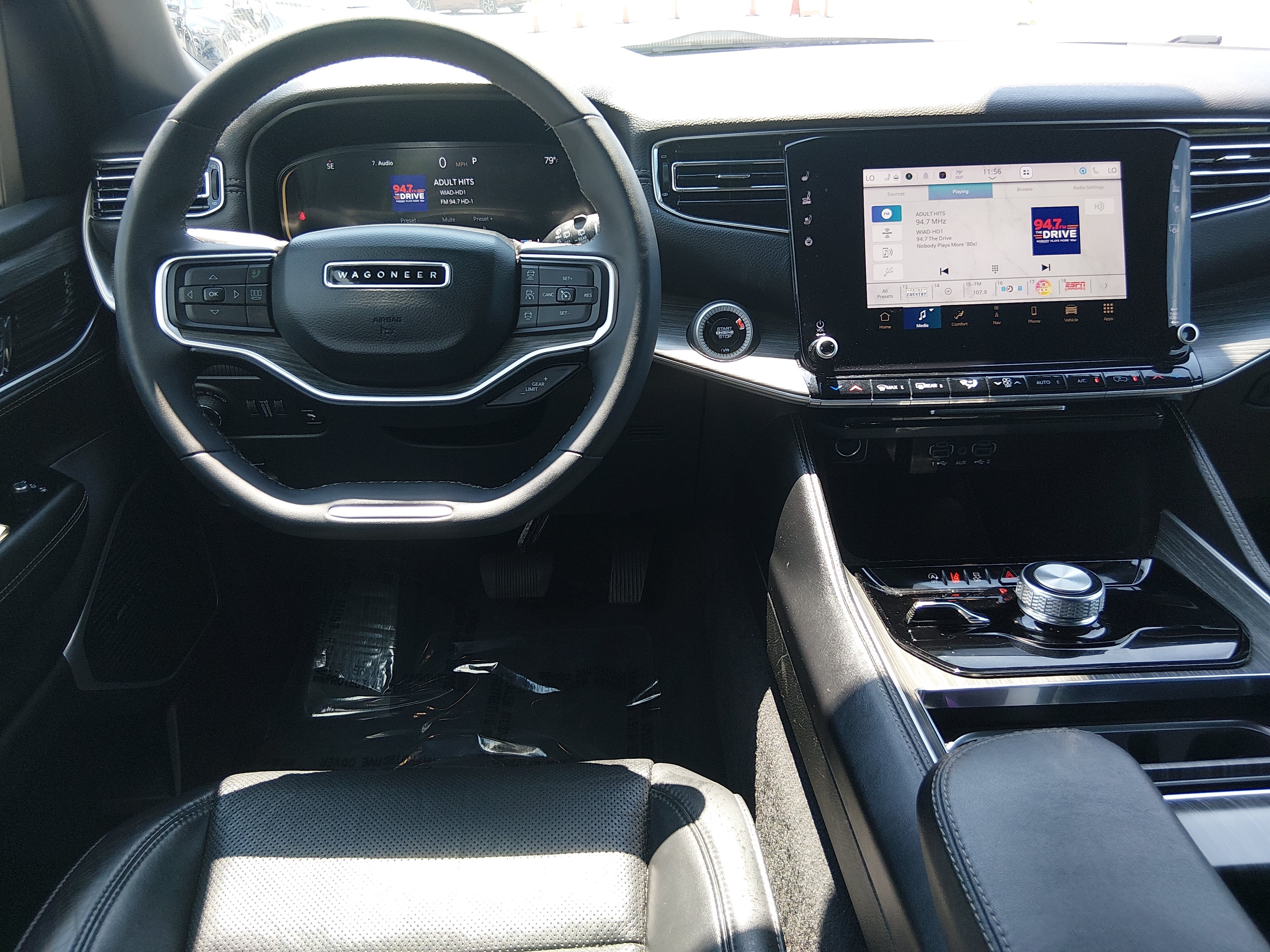 2024 Jeep Wagoneer L Series II - Photo 12