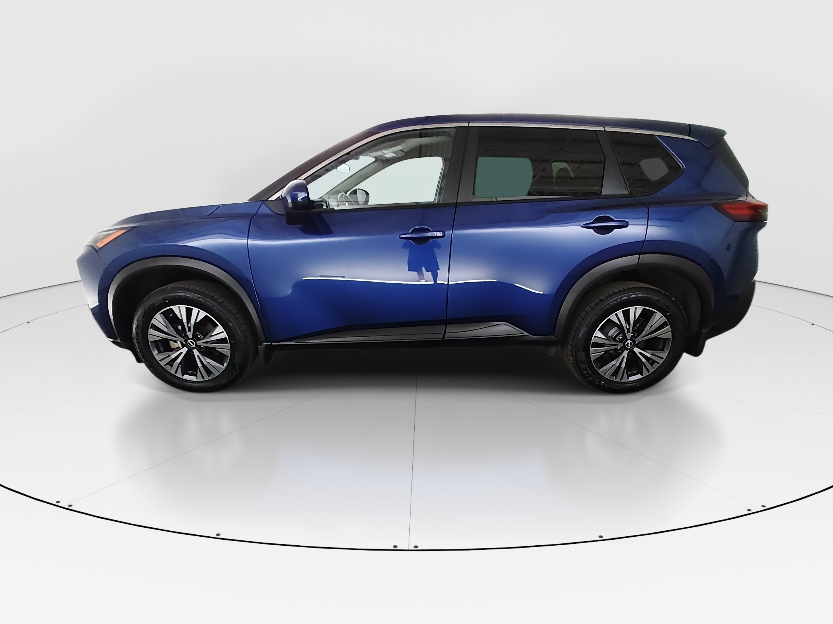 2023 Nissan Rogue SV - Photo 4