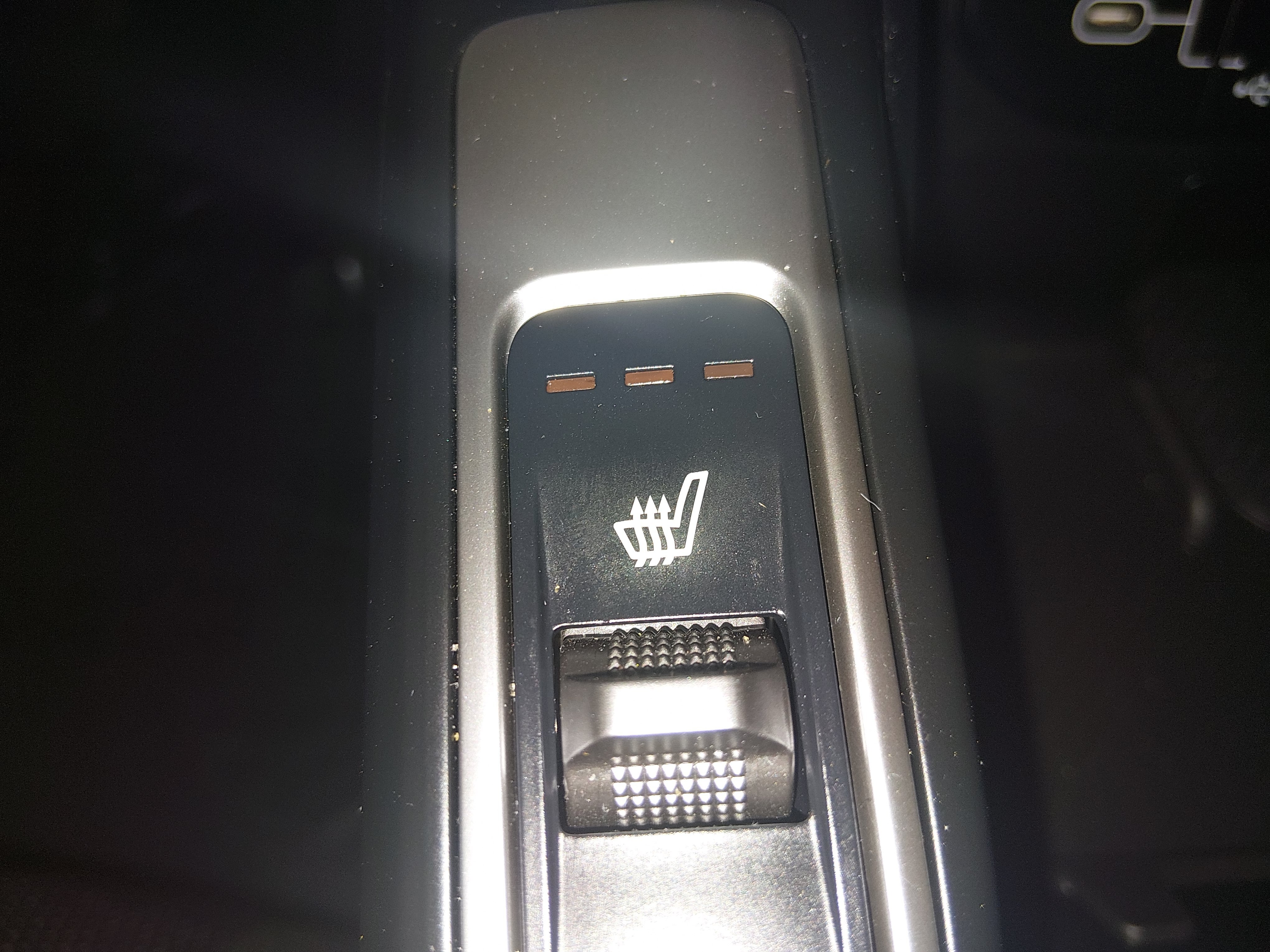 2024 Kia Sorento S - Photo 18