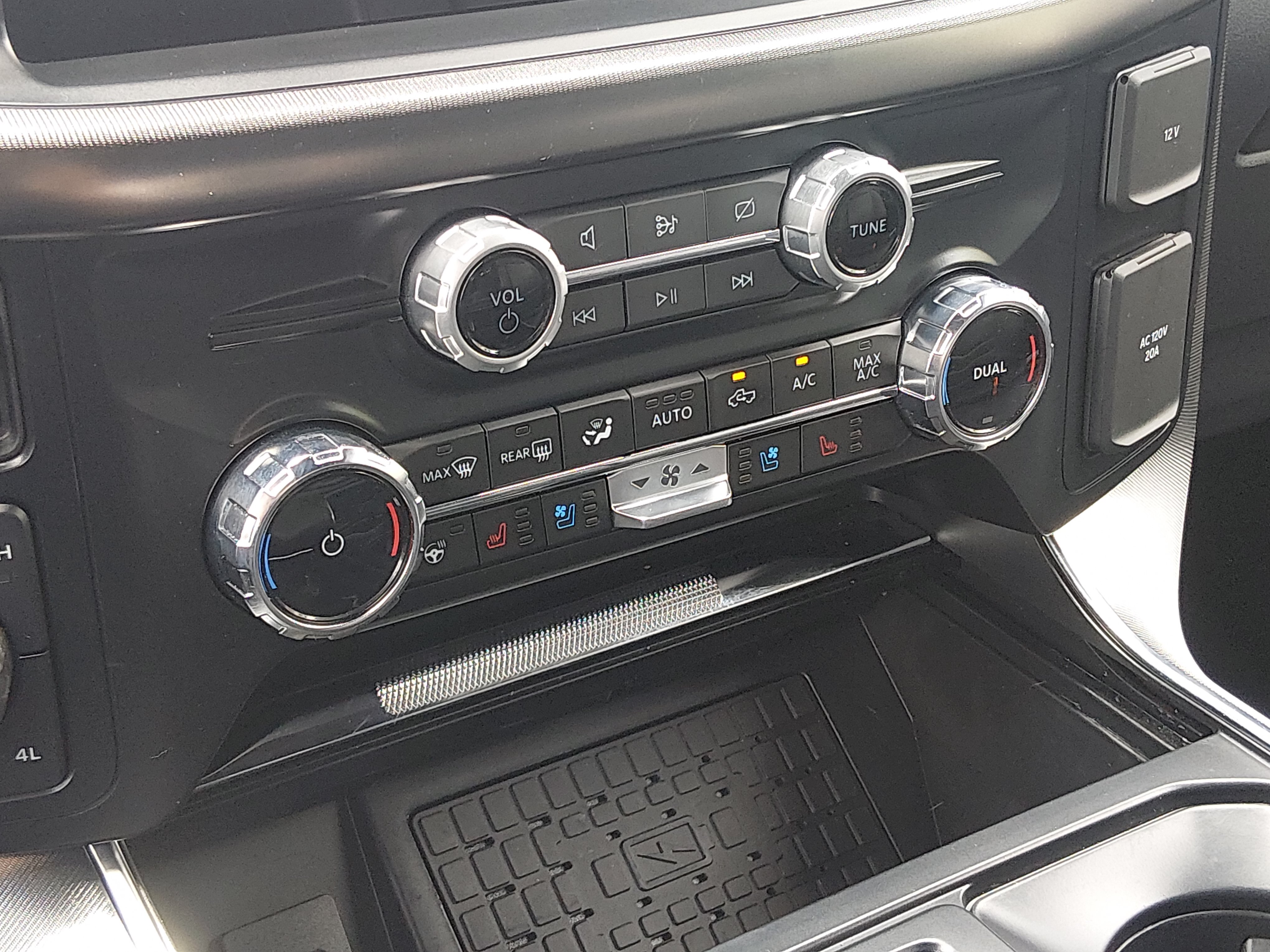 2024 Ford F-150 Platinum - Photo 18