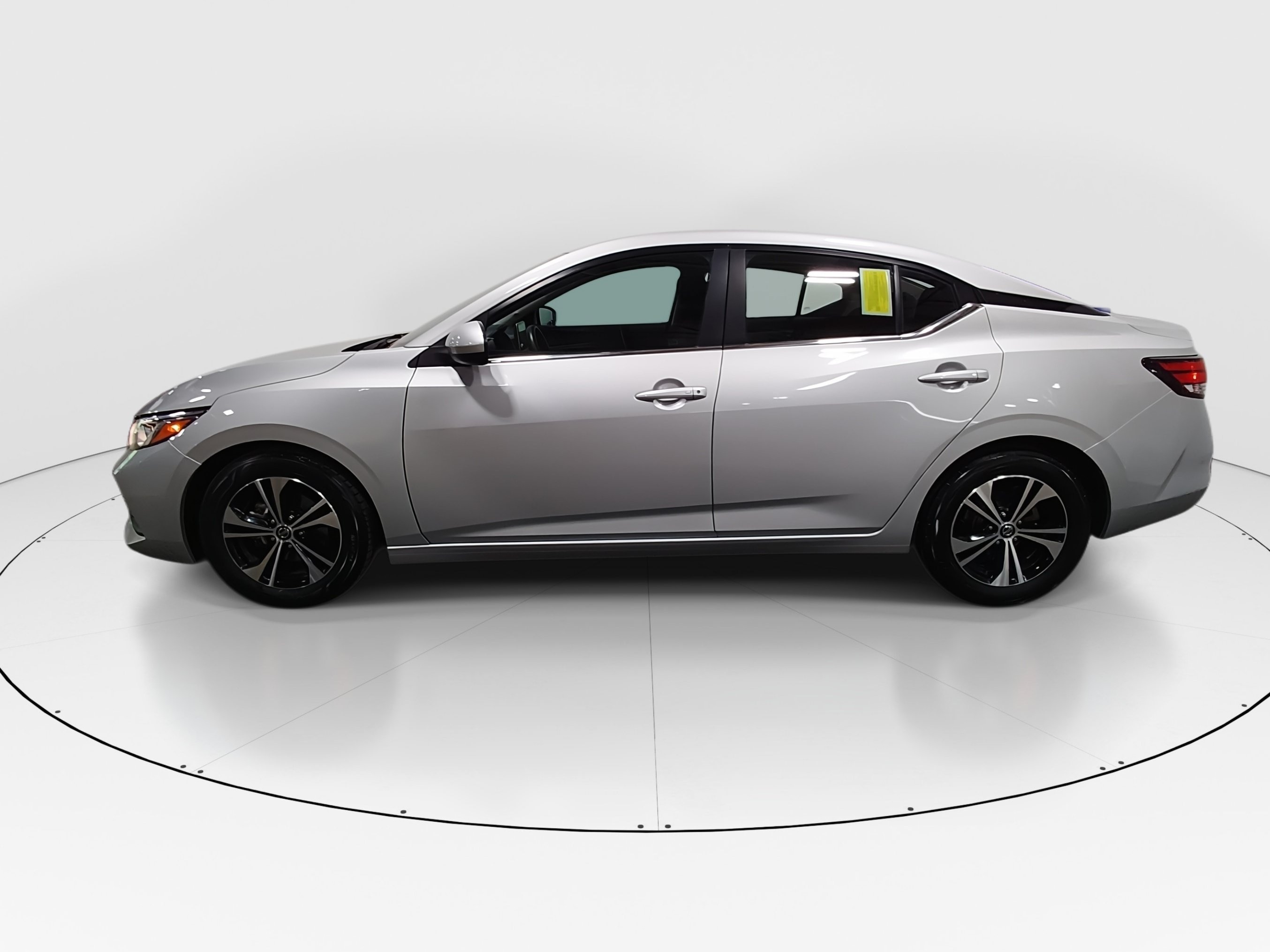 2023 Nissan Sentra SV - Photo 4
