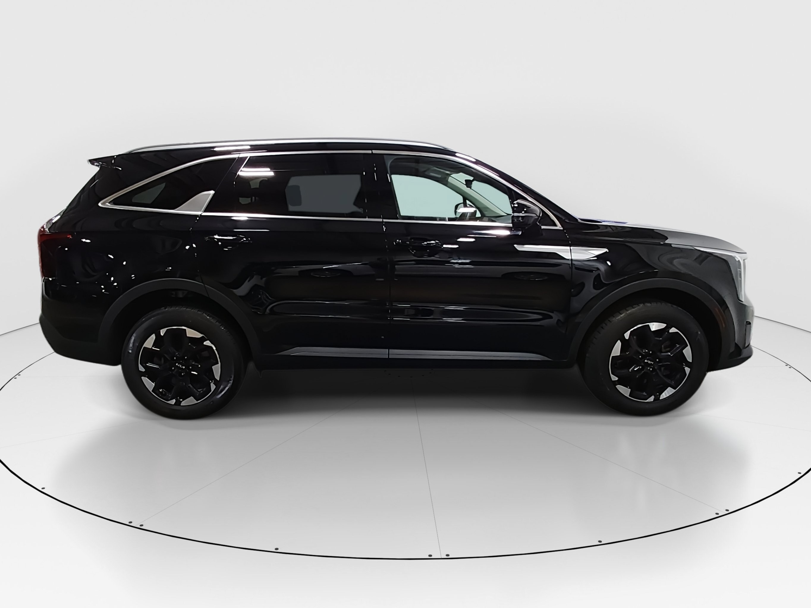 2024 Kia Sorento S - Photo 8