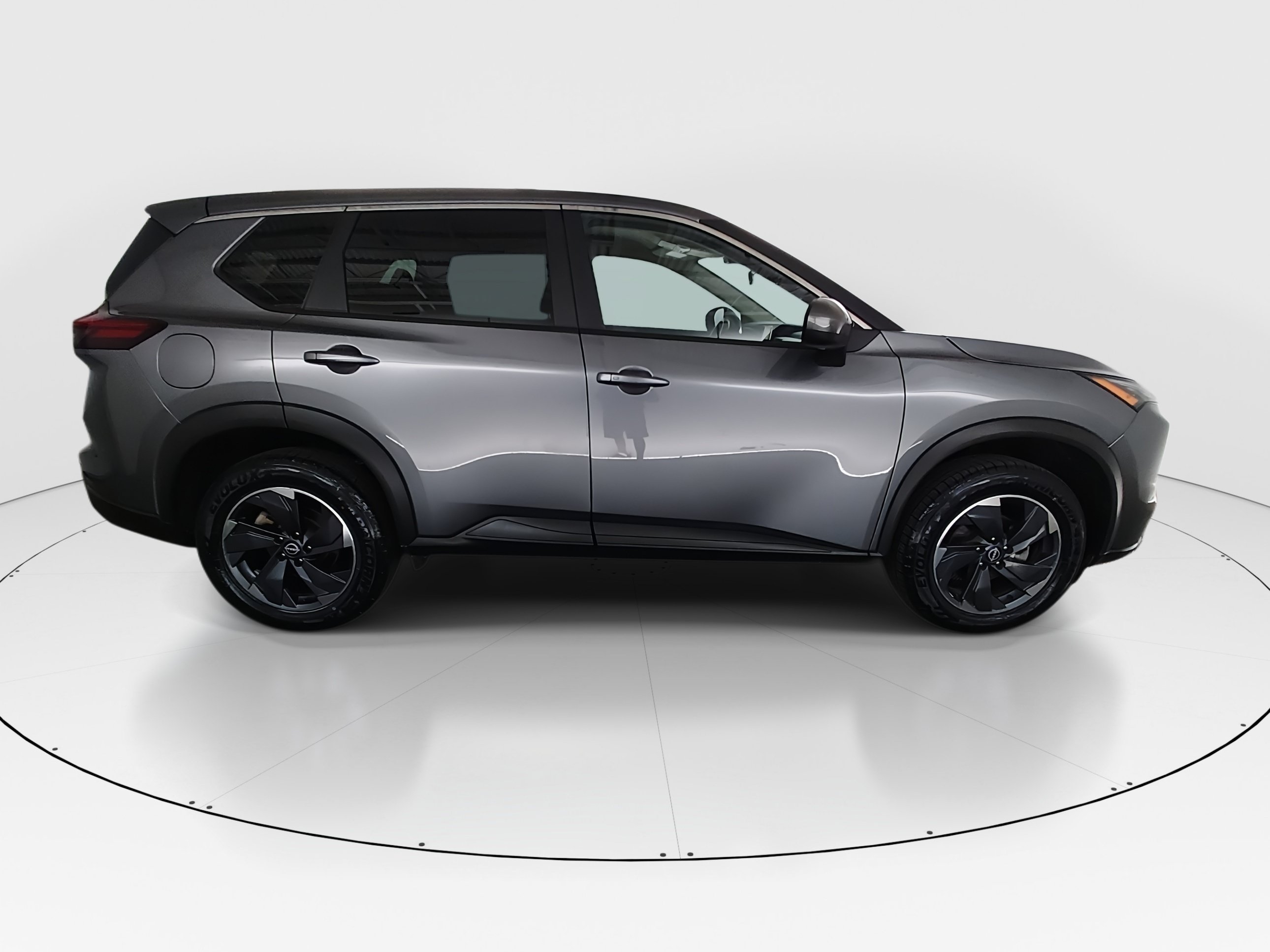 2024 Nissan Rogue SV - Photo 8