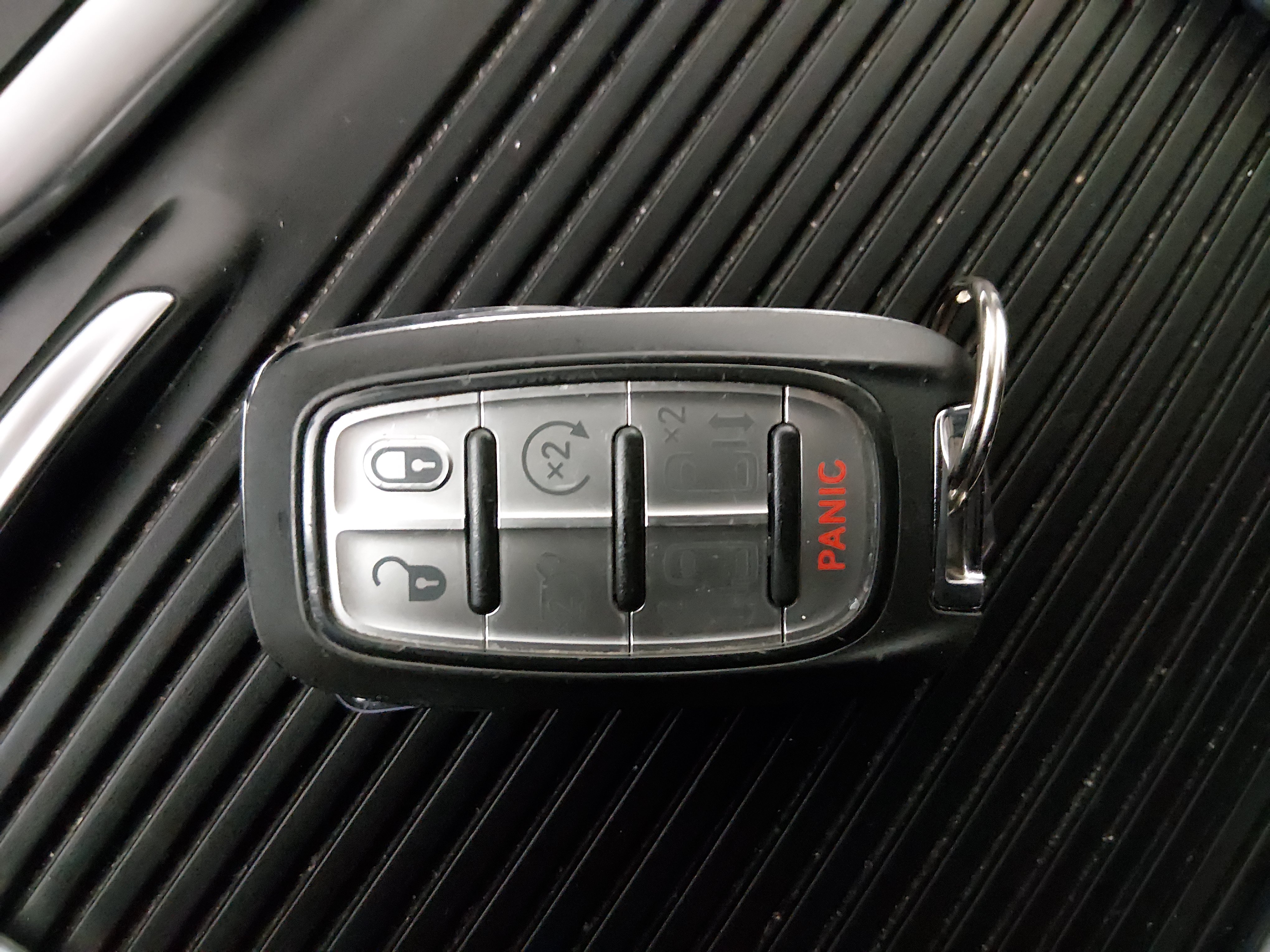 2023 Chrysler Pacifica Hybrid Touring L - Photo 15