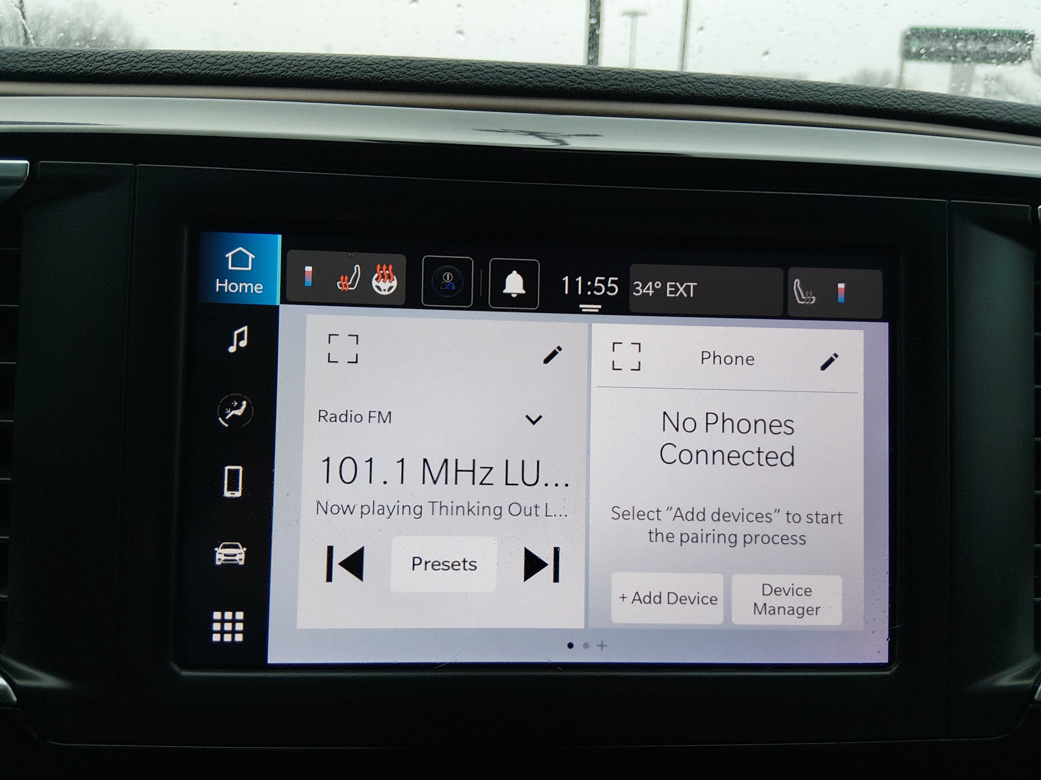 2024 Chrysler Voyager LX - Photo 20