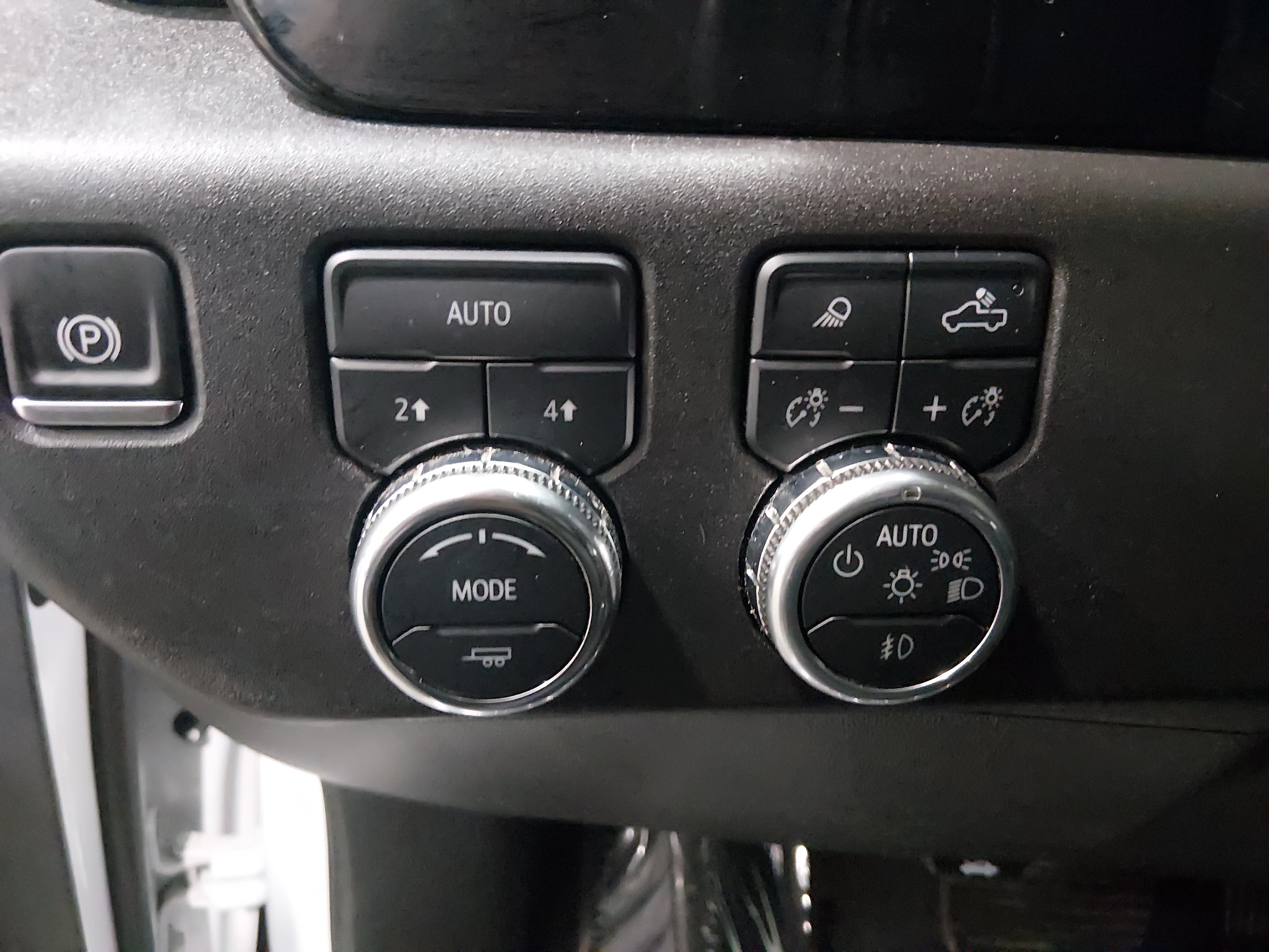 2024 GMC Sierra 1500 SLT - Photo 13