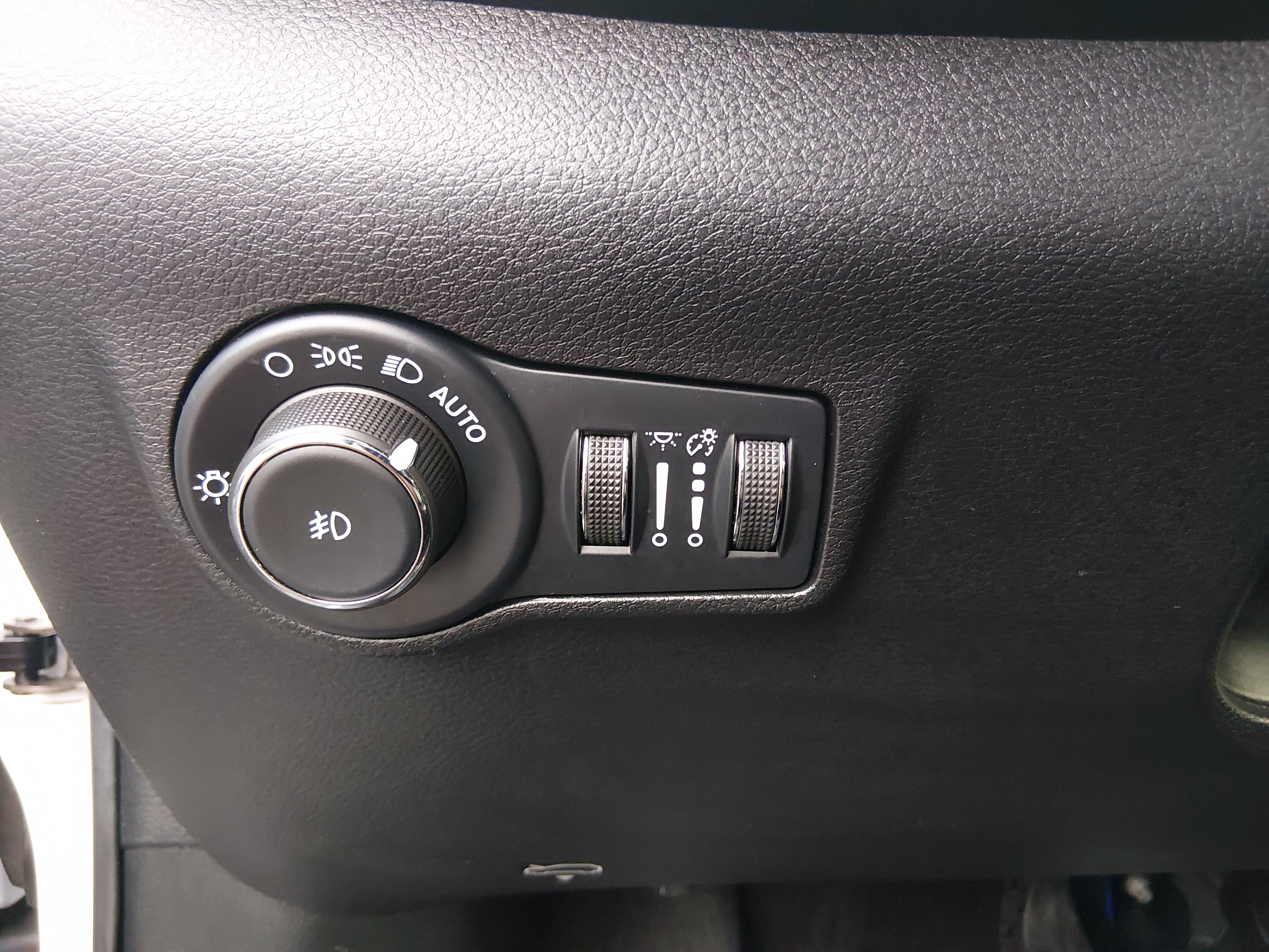 2025 Jeep Compass Trailhawk - Photo 13