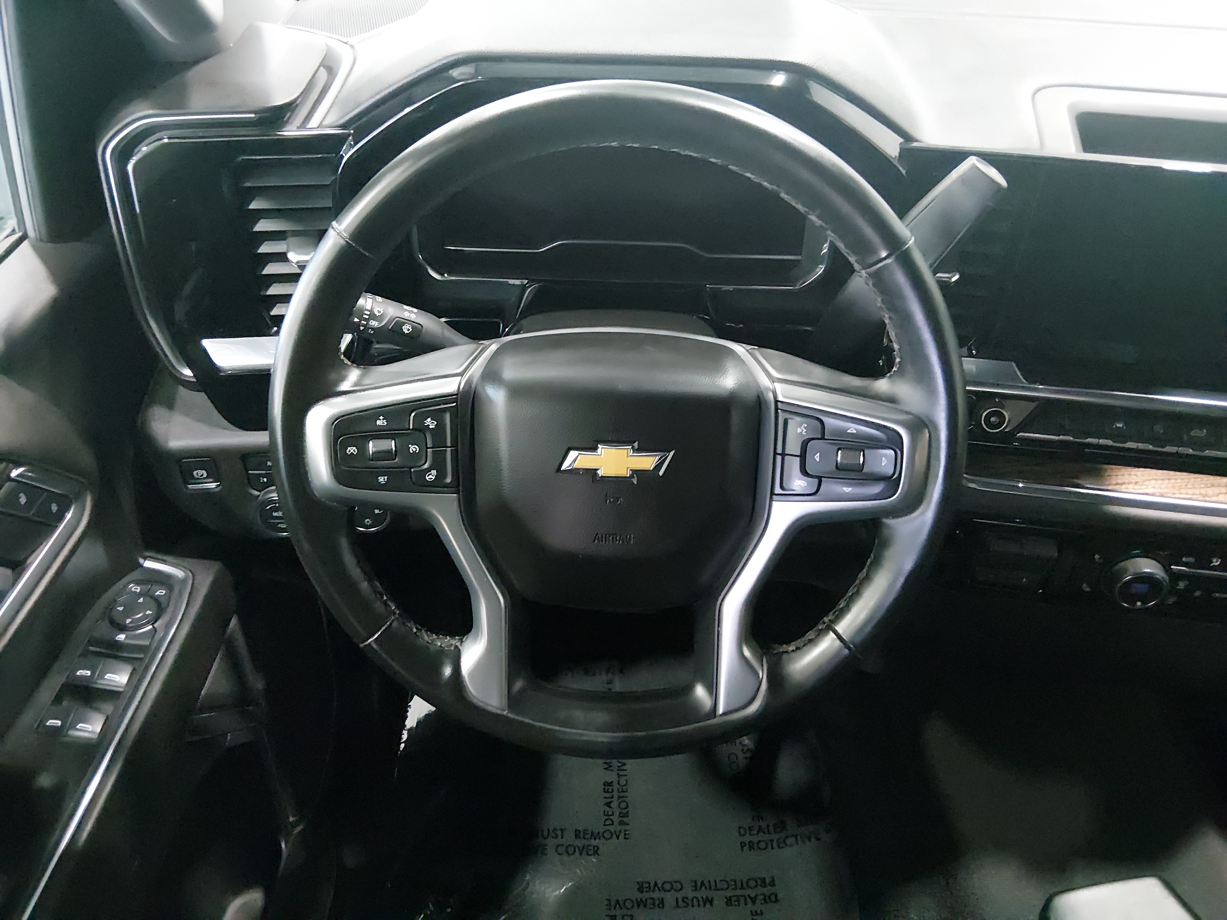 2025 Chevrolet Silverado 1500 LT - Photo 12