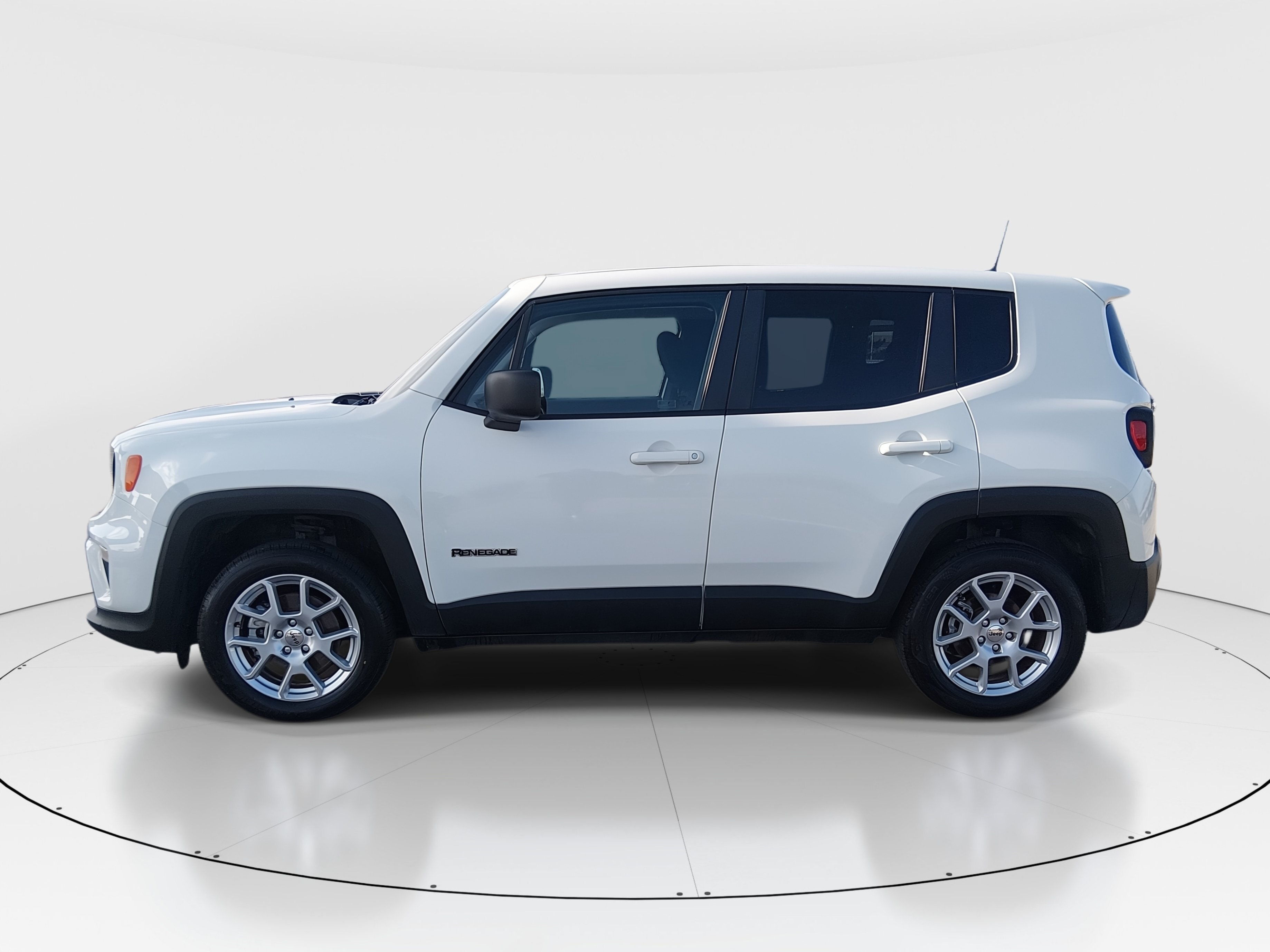 2023 Jeep Renegade 4