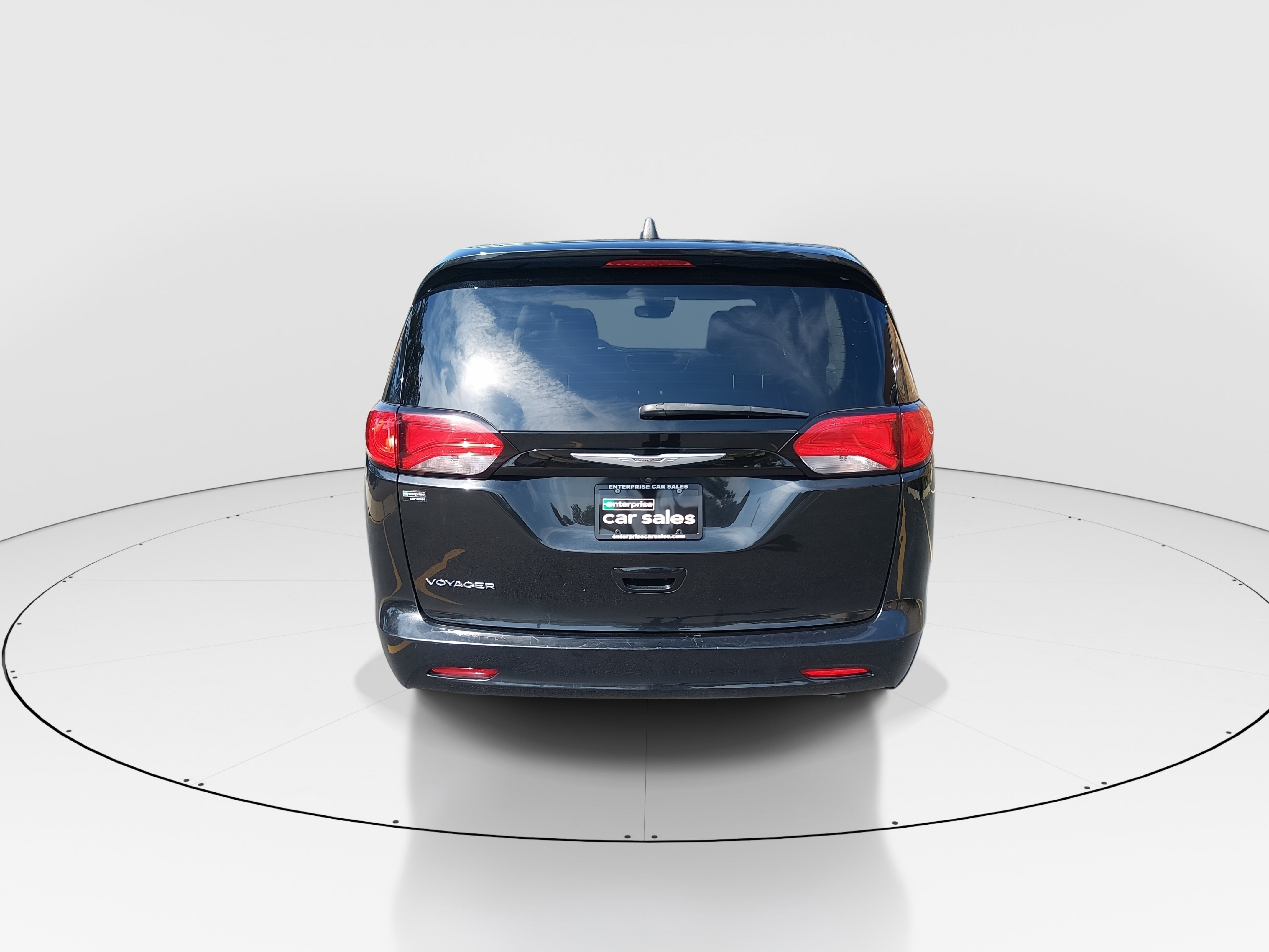 2023 Chrysler Voyager LX - Photo 6