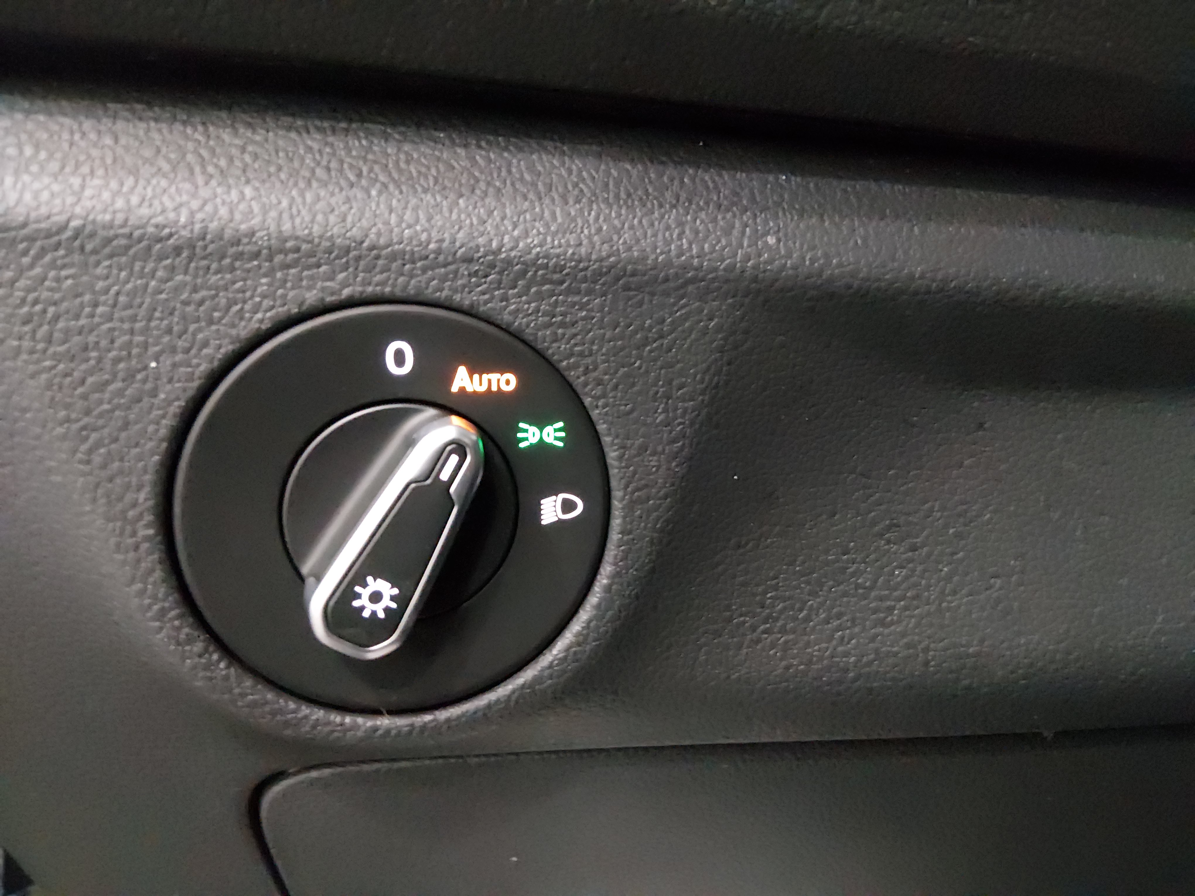 2024 Volkswagen Jetta SE - Photo 19