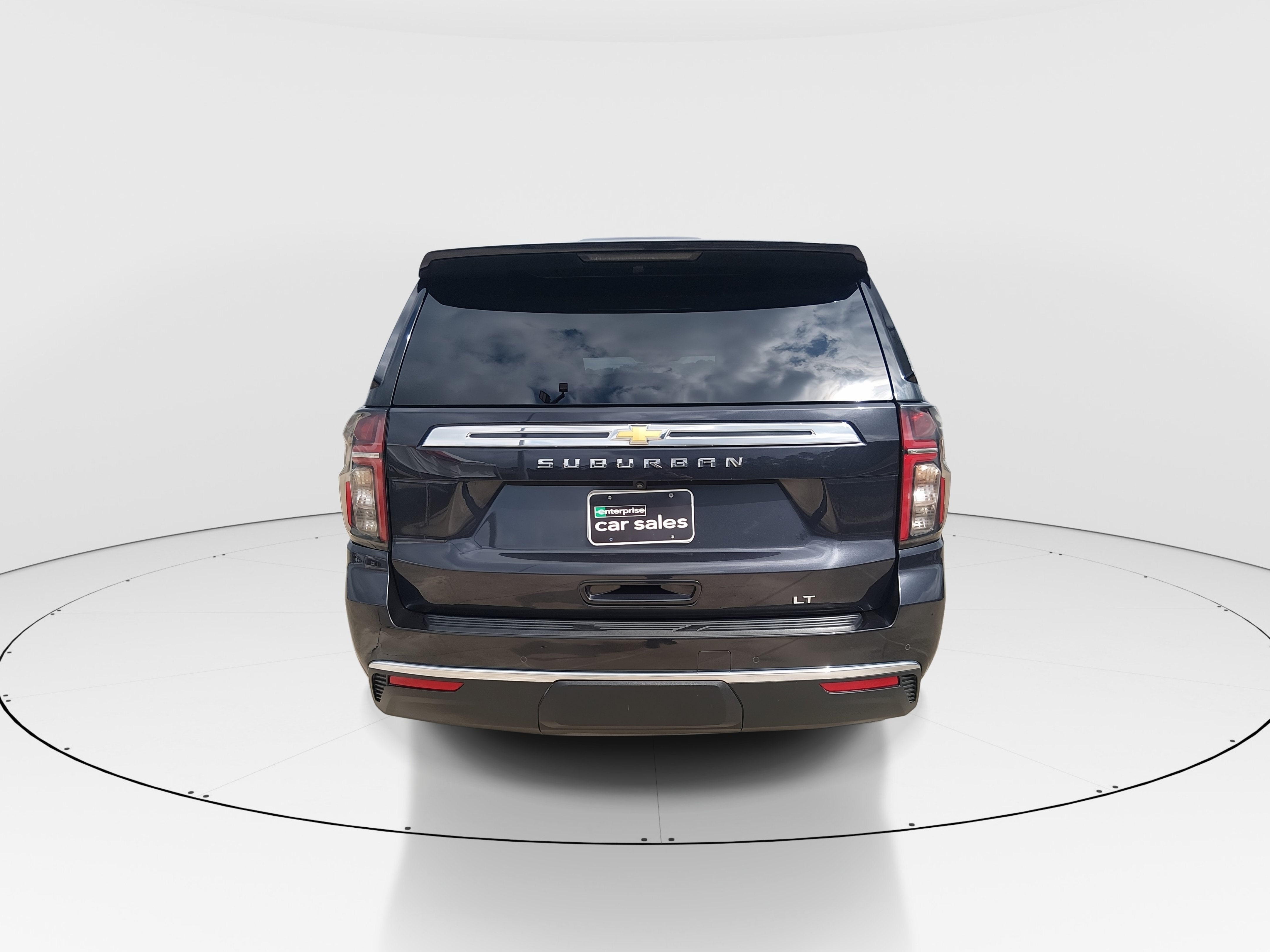 2024 Chevrolet Suburban LT - Photo 6
