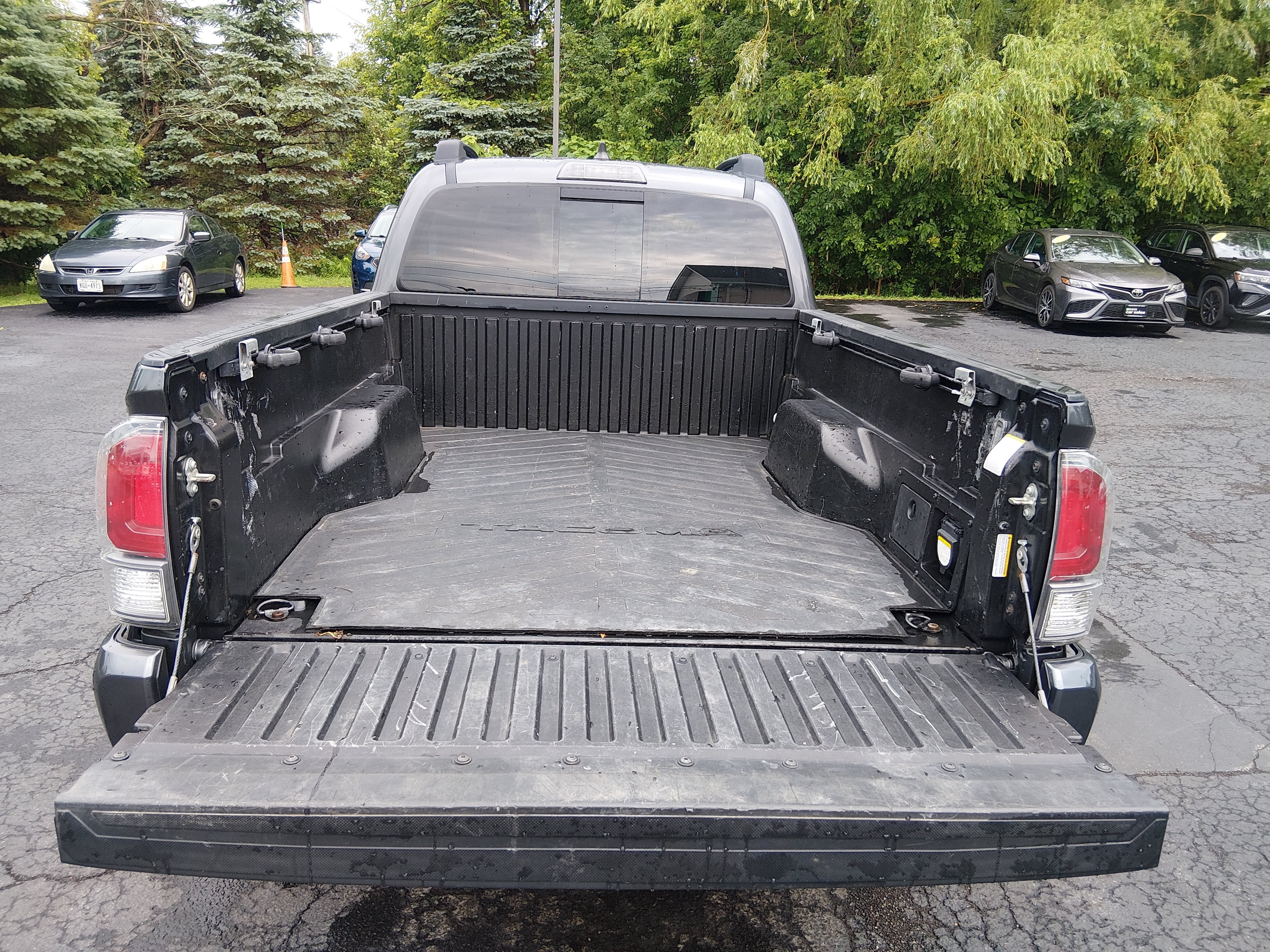 2021 Toyota Tacoma TRD Sport - Photo 11