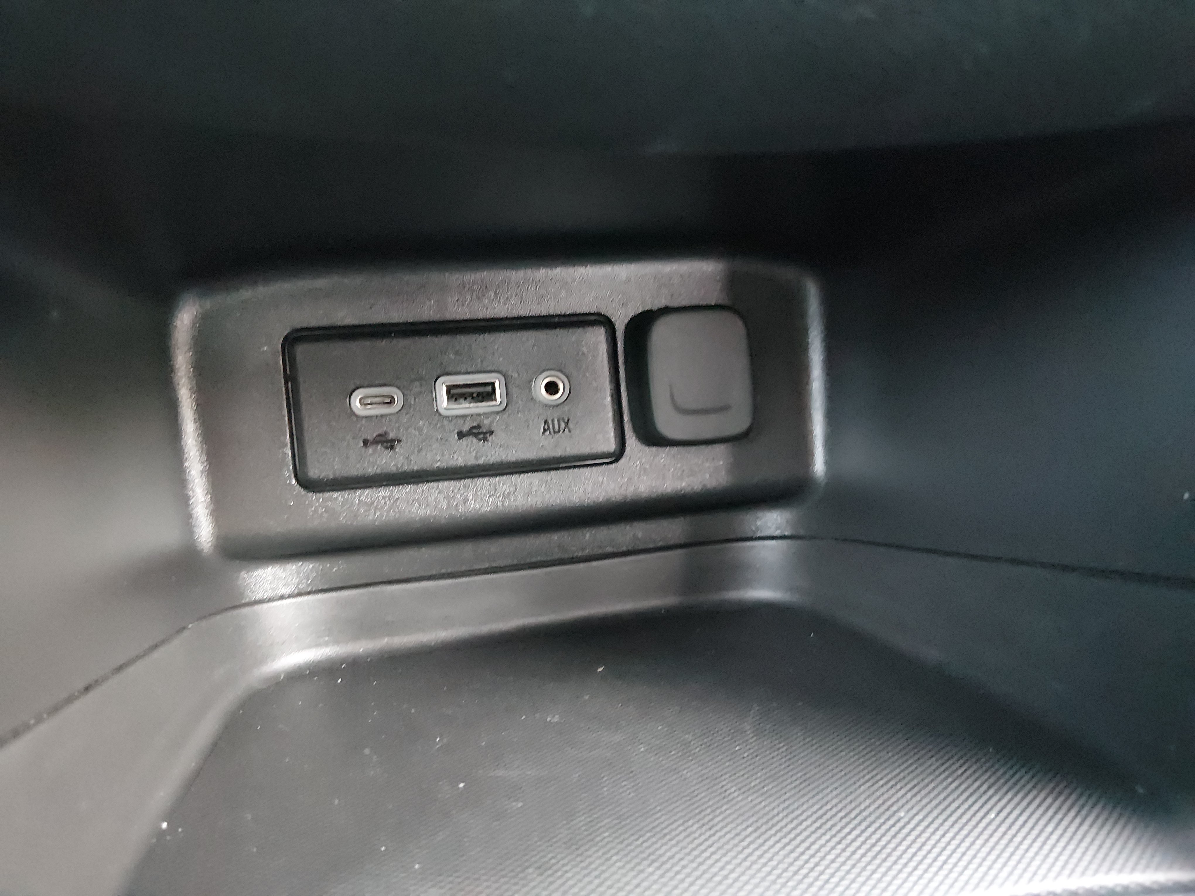 2024 Chevrolet Equinox LT - Photo 25