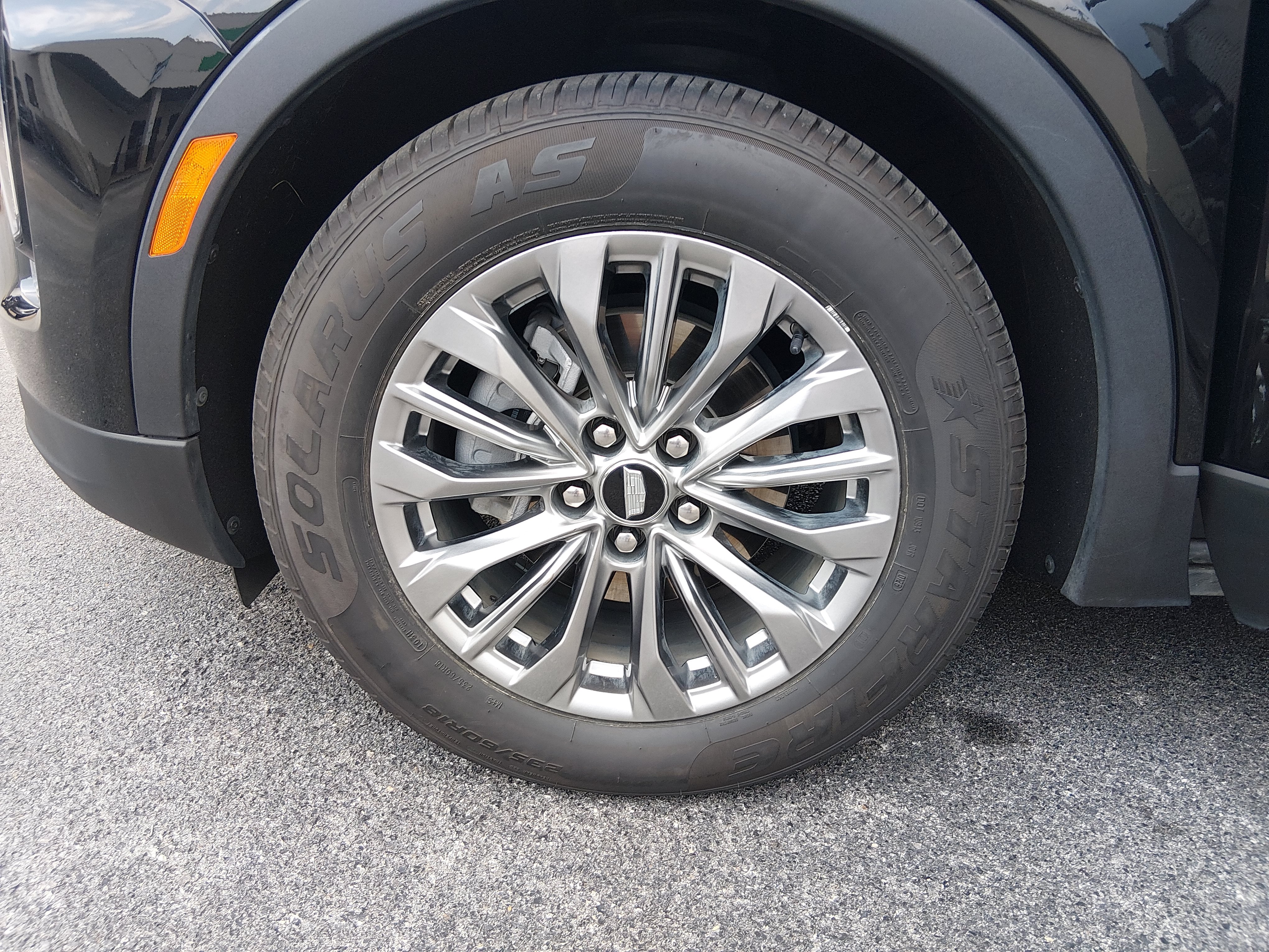 2025 Cadillac XT4 Premium Luxury - Photo 10