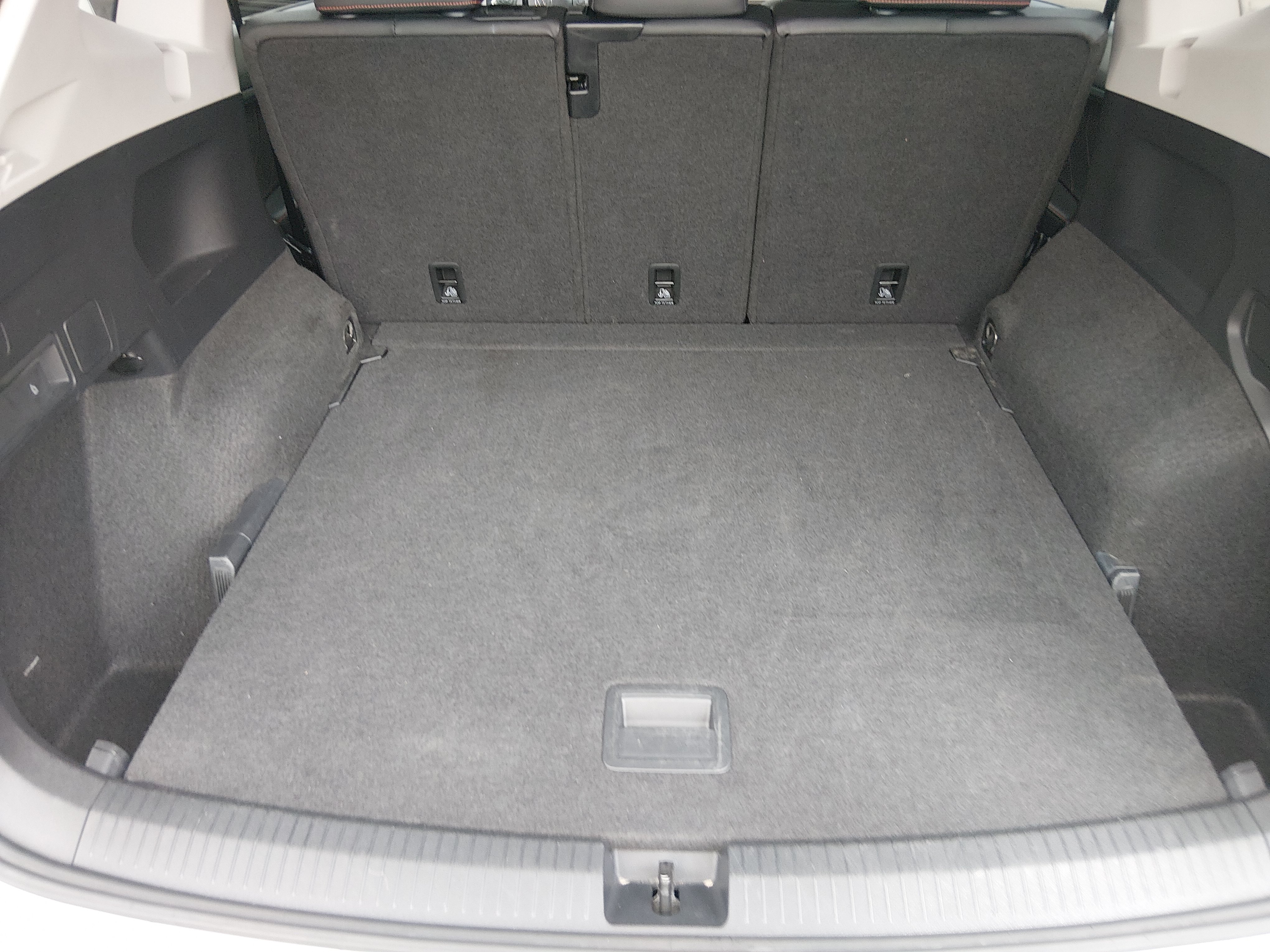 2024 Volkswagen Tiguan Wolfsburg Edition - Photo 11