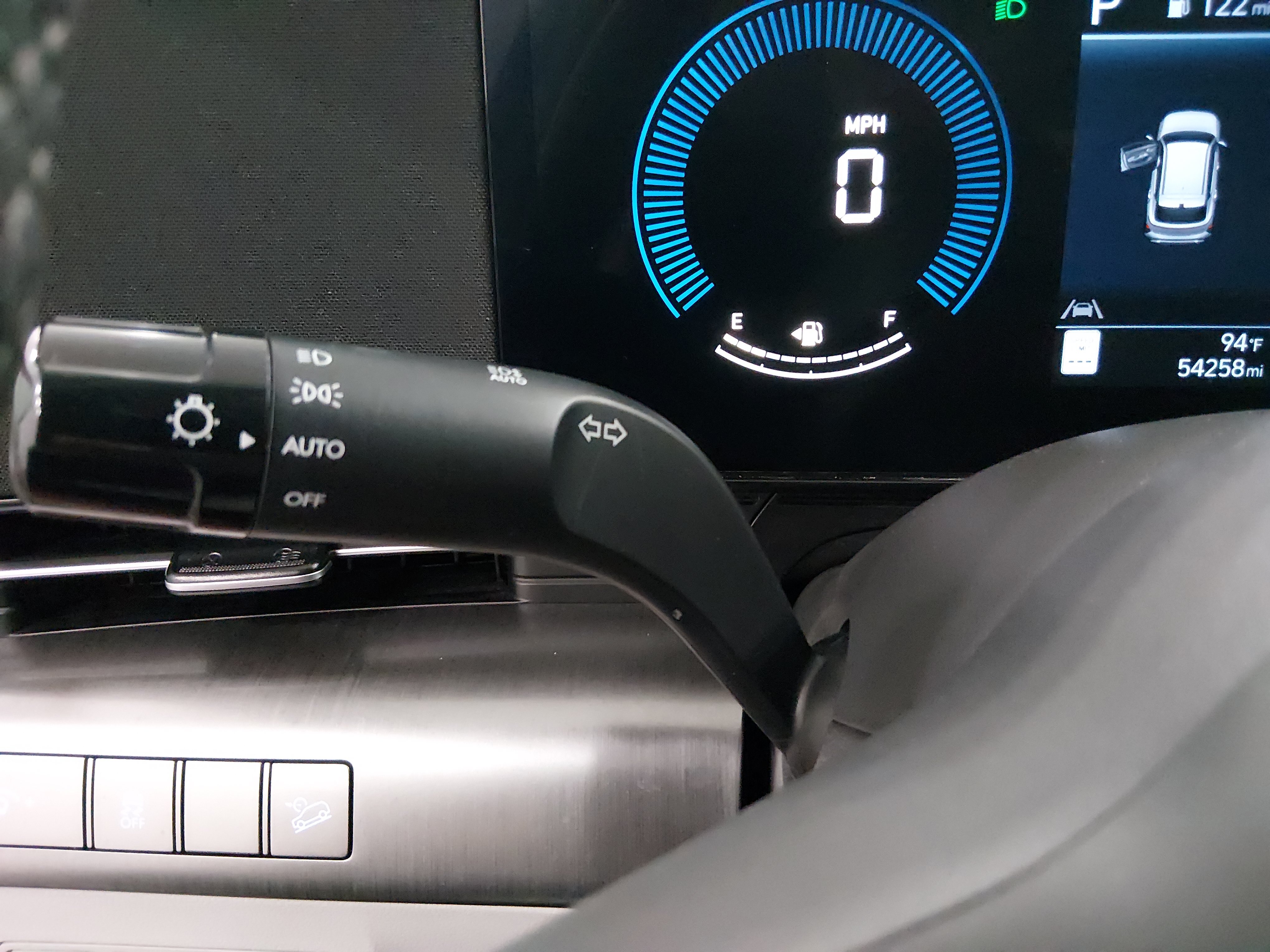 2025 Hyundai Kona SEL - Photo 19